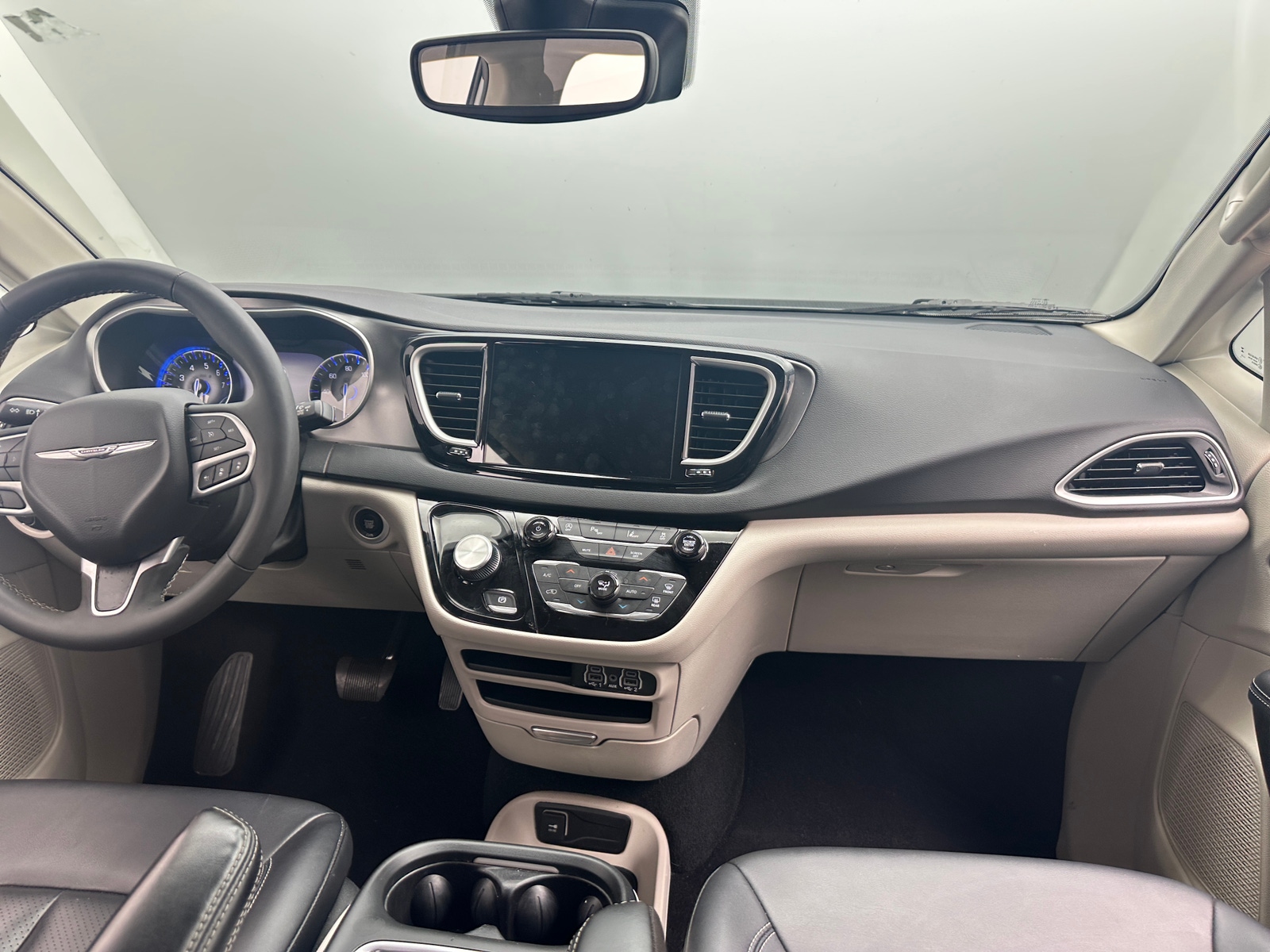 Thumbnail: 2024 Chrysler Pacifica - 2
