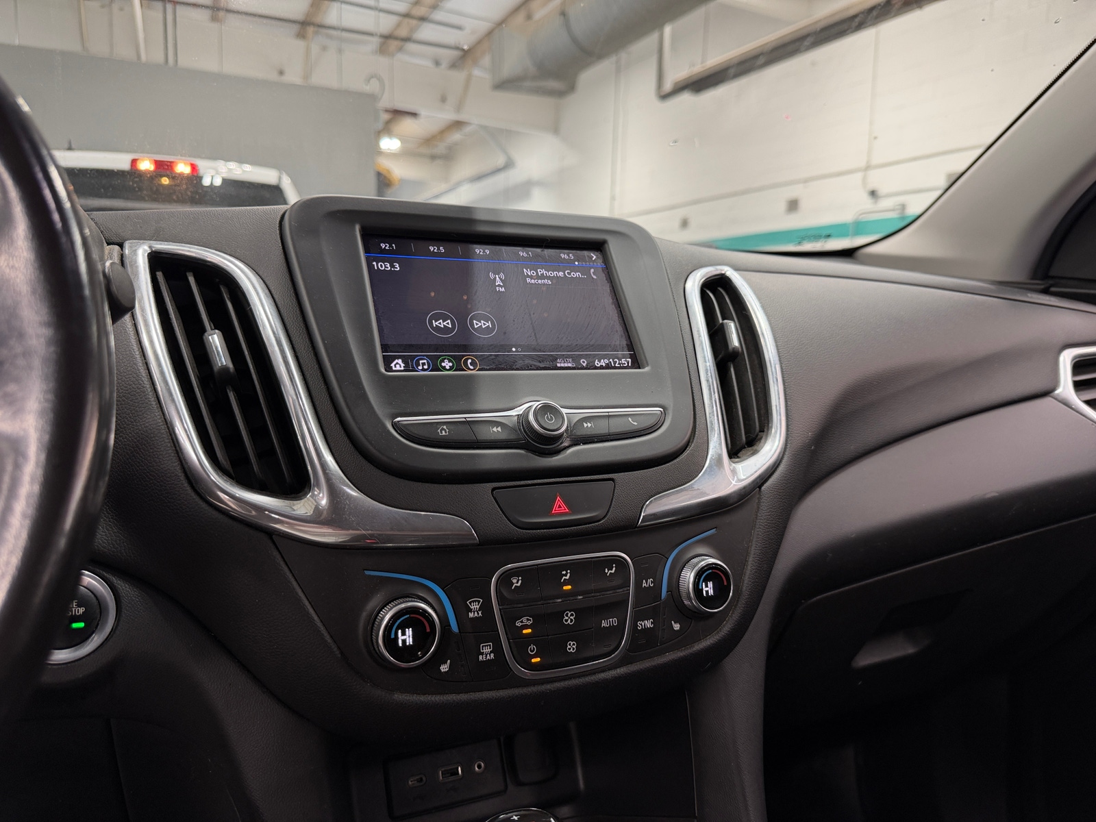 Thumbnail: 2020 Chevrolet Equinox - 4
