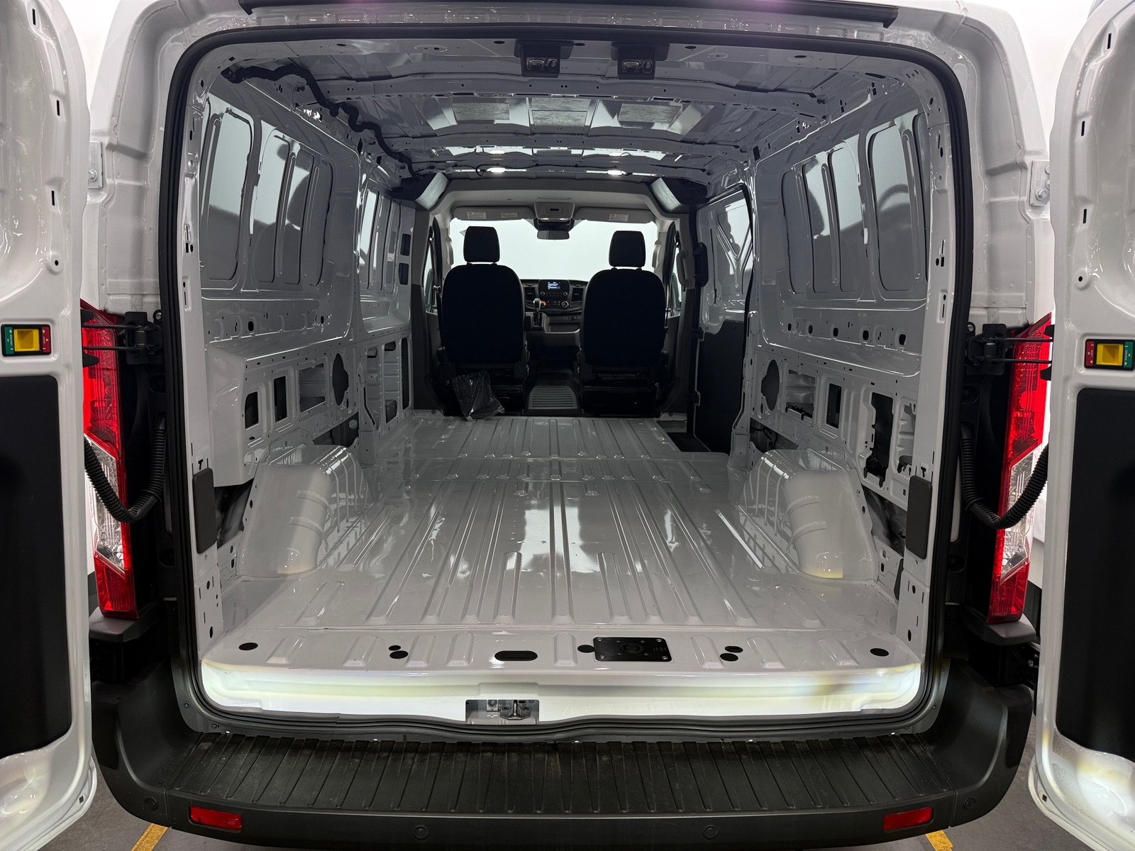 Thumbnail: 2024 Ford Transit Series - 6