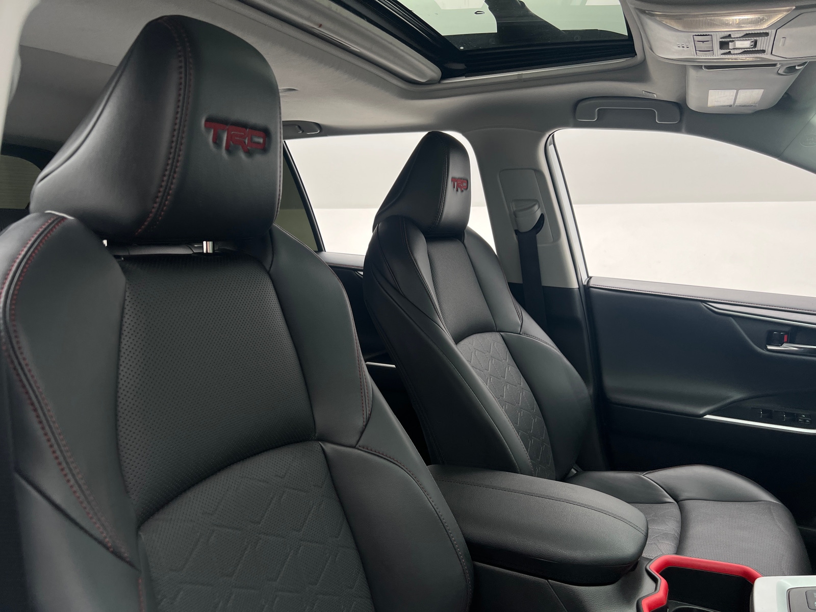 Thumbnail: 2024 Toyota RAV4 - 2