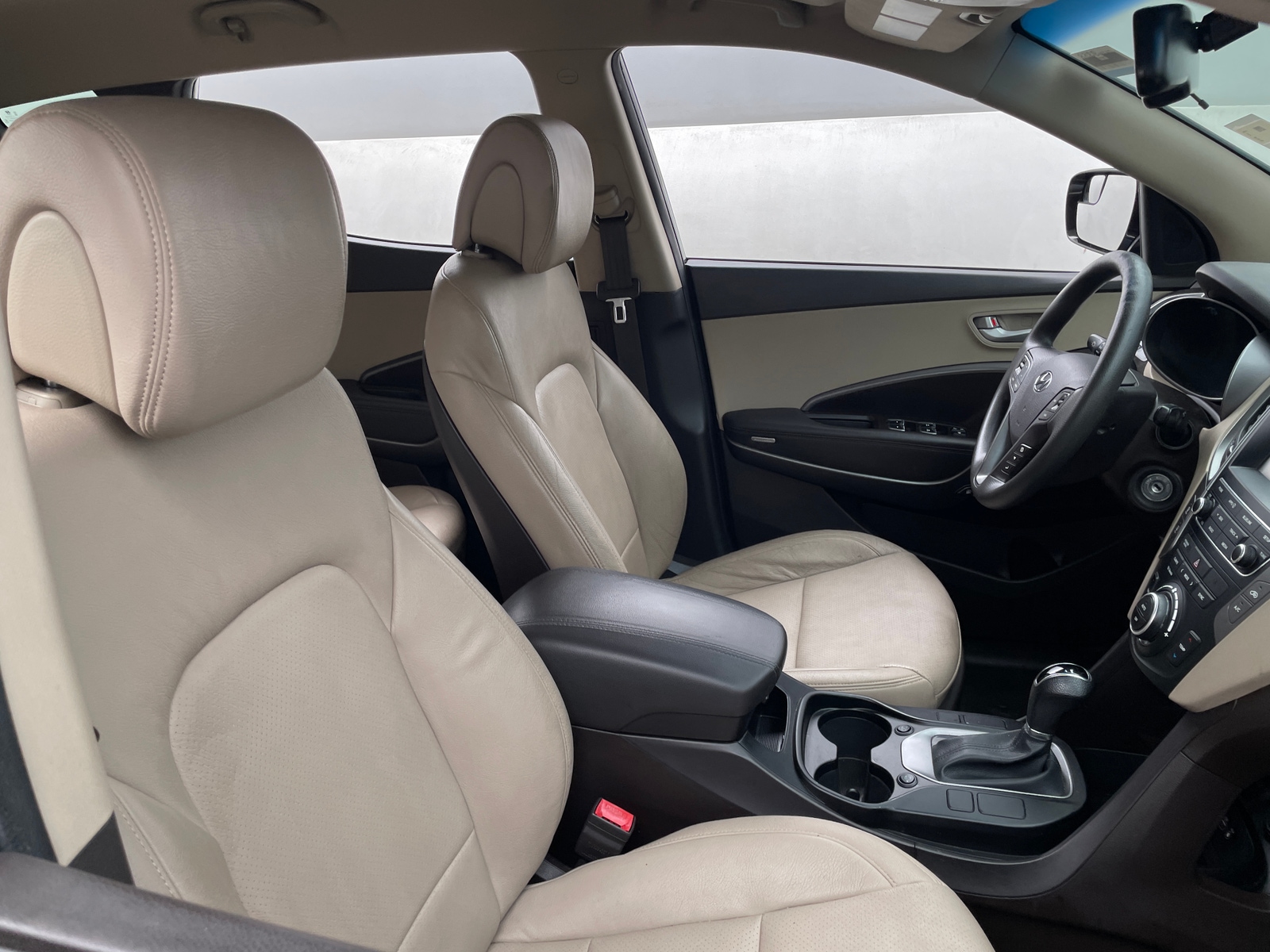 Thumbnail: 2017 Hyundai Santa Fe - 2