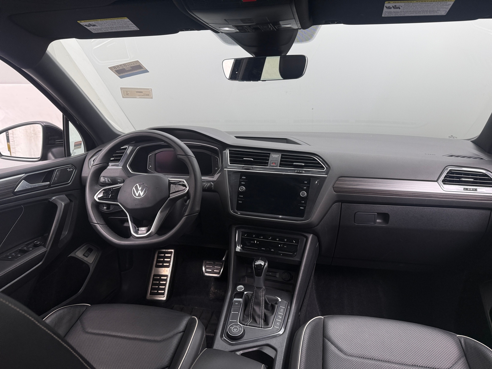 Thumbnail: 2022 Volkswagen Tiguan - 2