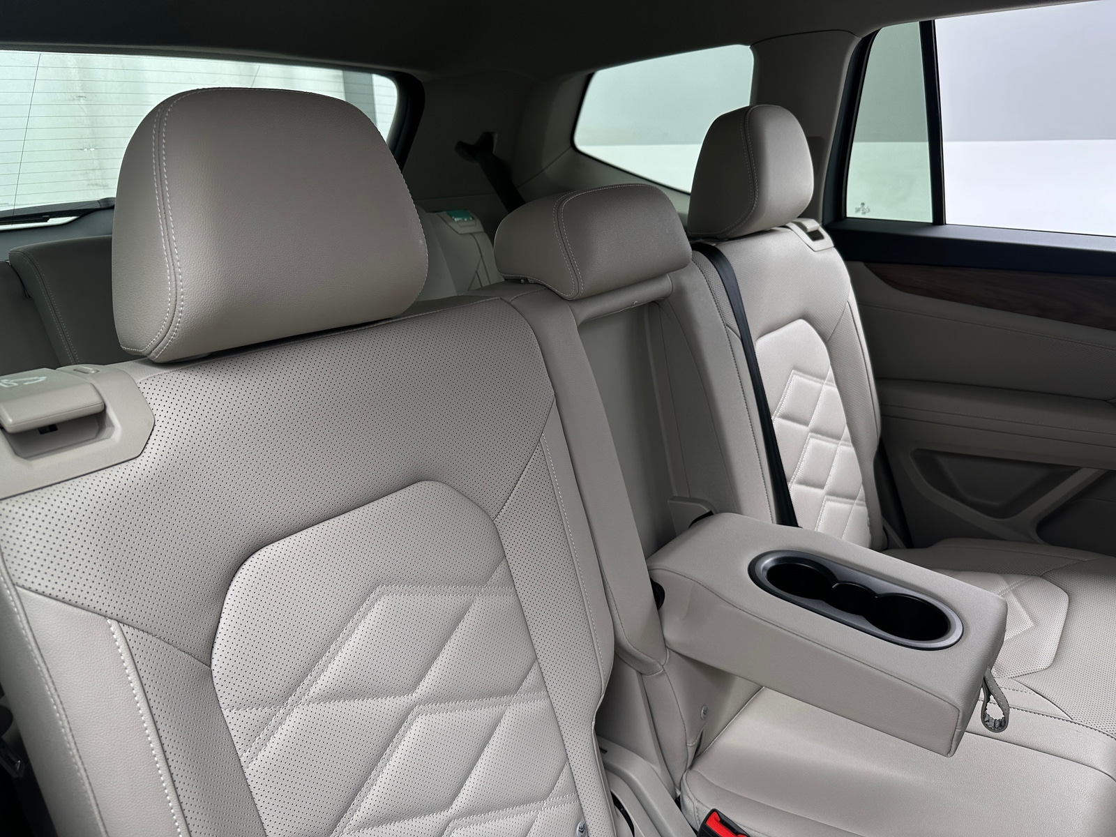 Thumbnail: 2026 Volkswagen Atlas - 5