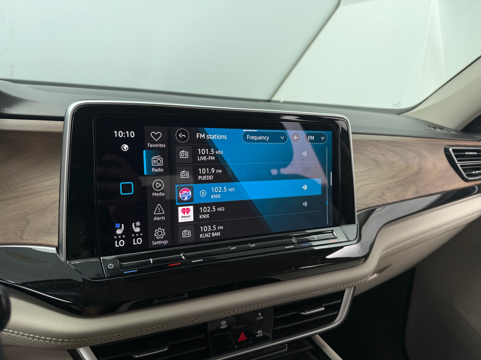Thumbnail: 2026 Volkswagen Atlas - 3