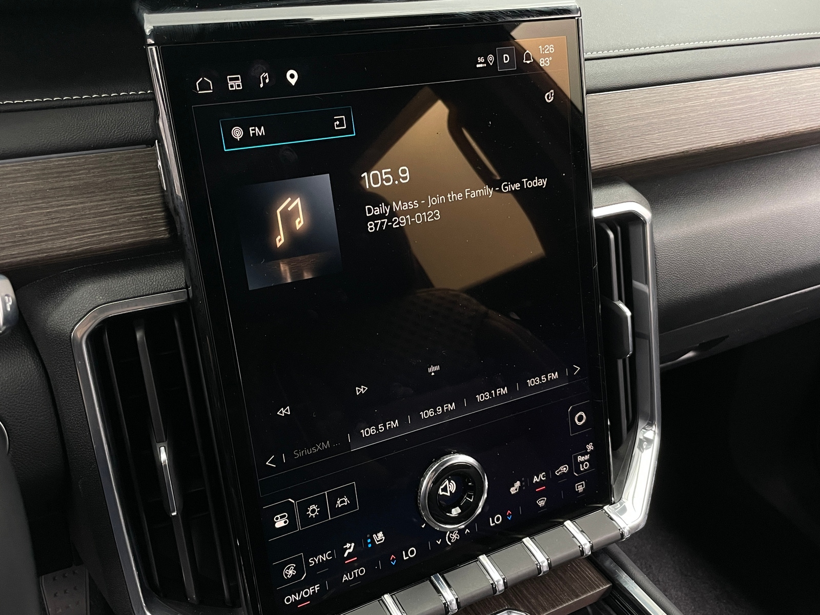 Thumbnail: 2025 GMC Acadia - 3
