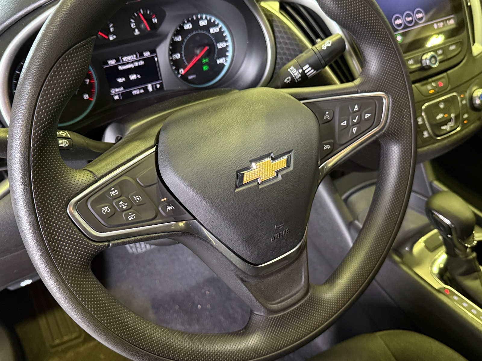 Thumbnail: 2023 Chevrolet Malibu - 5
