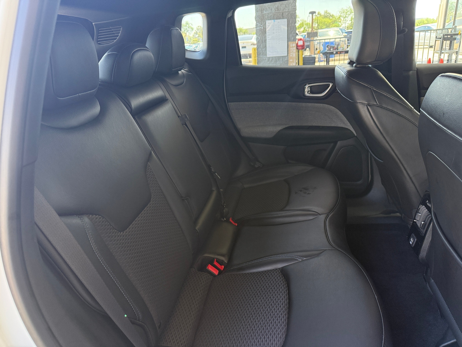Thumbnail: 2023 Jeep Compass - 6