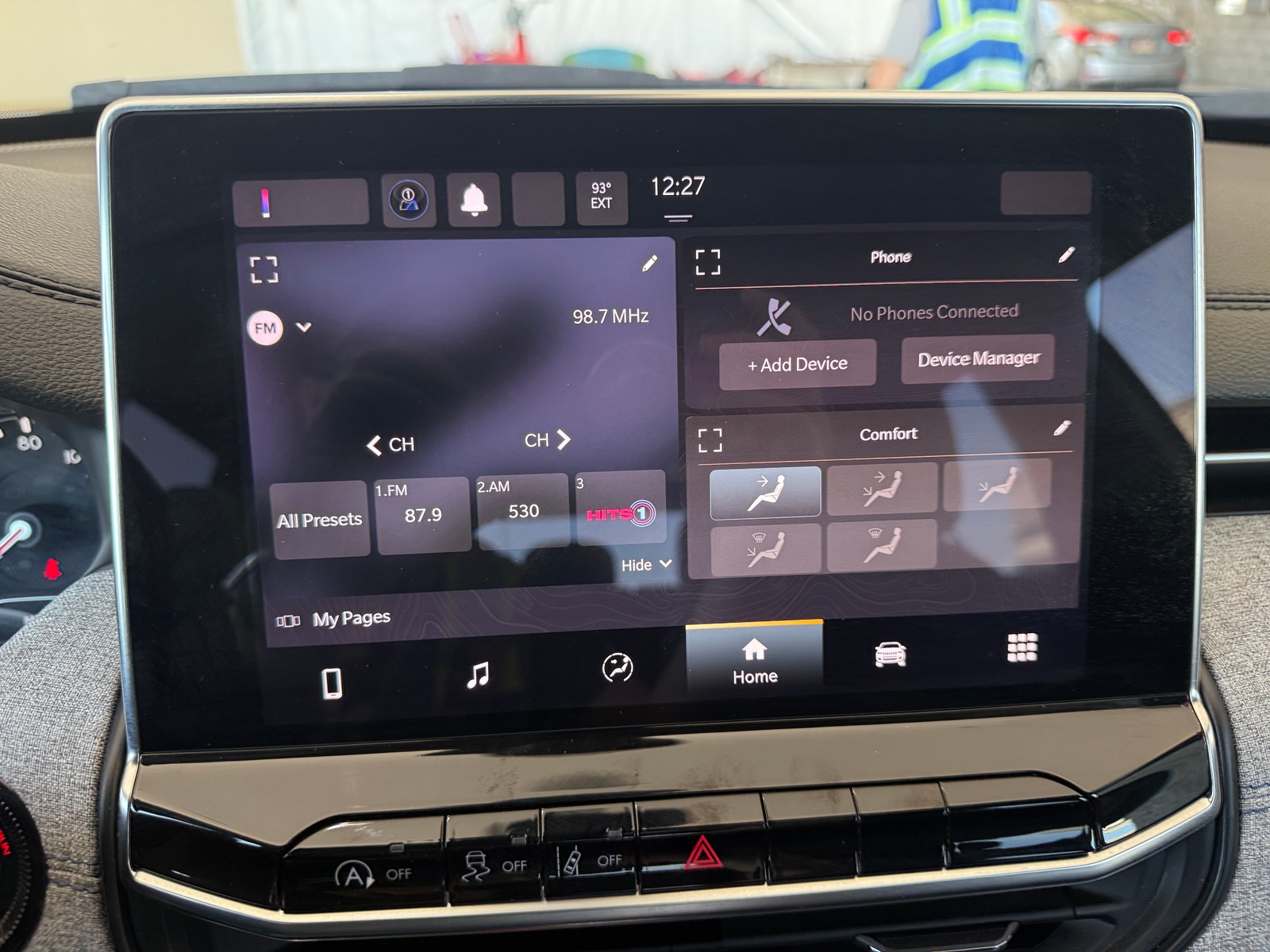 Thumbnail: 2023 Jeep Compass - 4