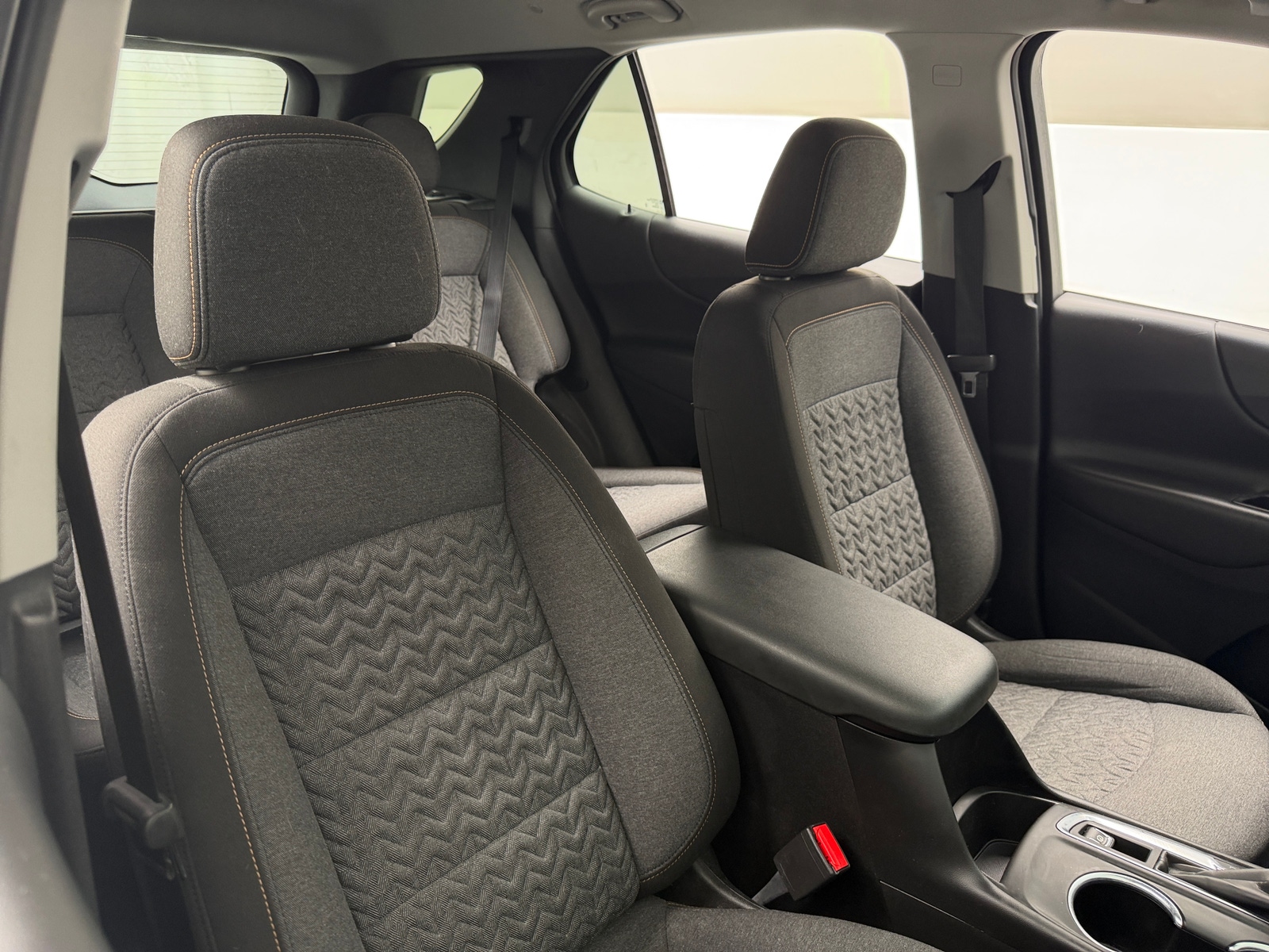 Thumbnail: 2022 Chevrolet Equinox - 2