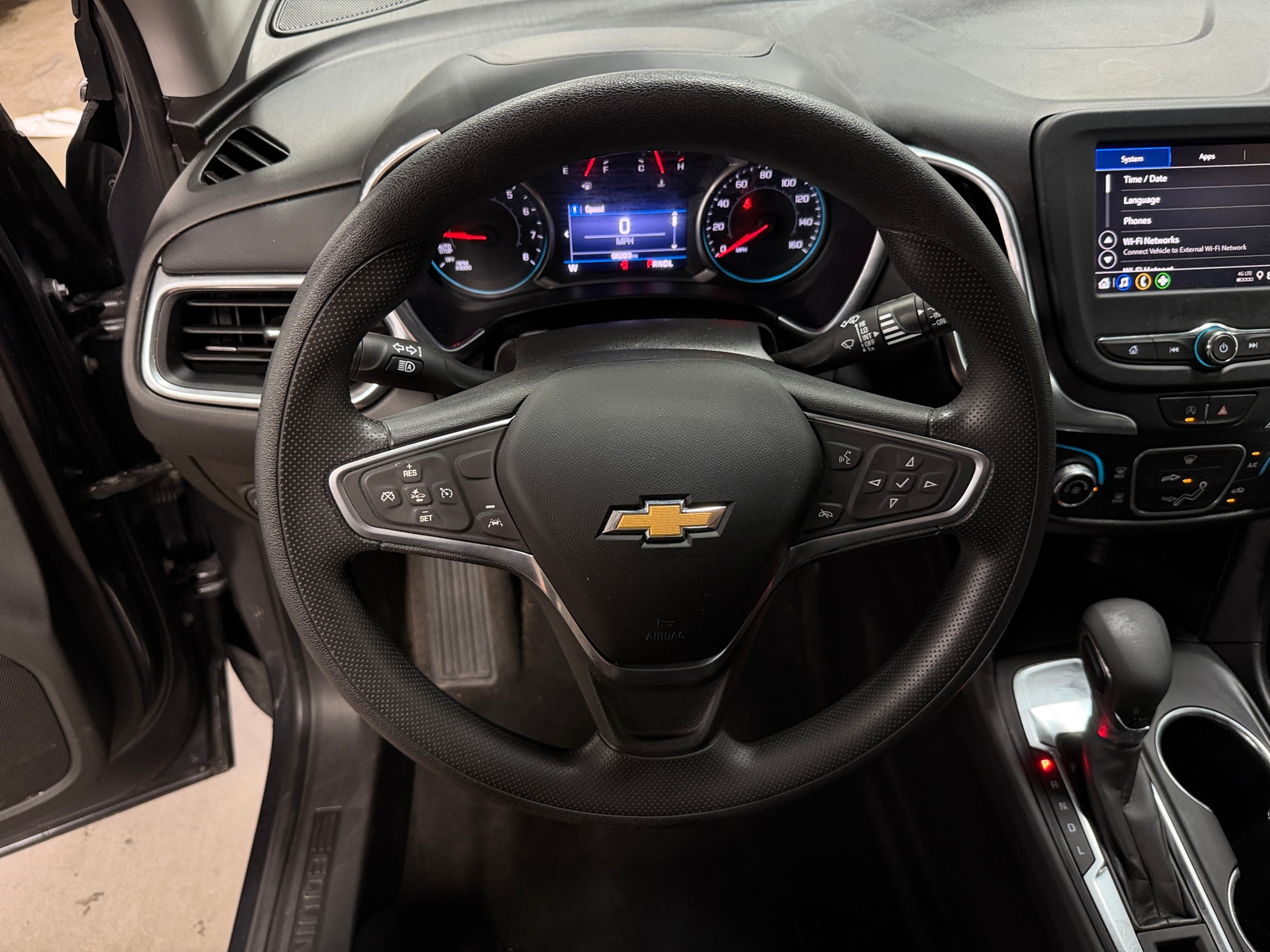Thumbnail: 2022 Chevrolet Equinox - 5
