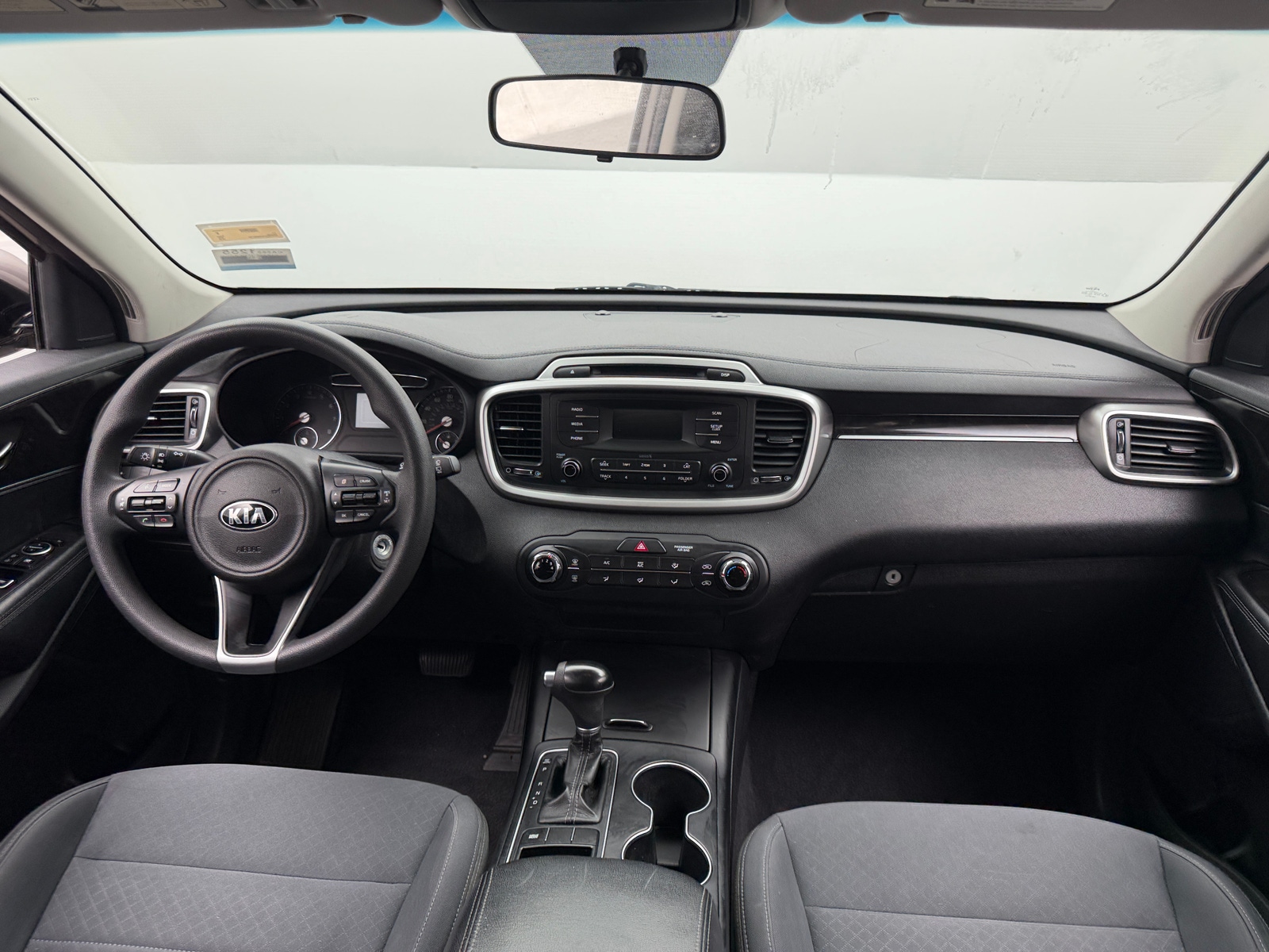 Thumbnail: 2016 Kia Sorento - 3