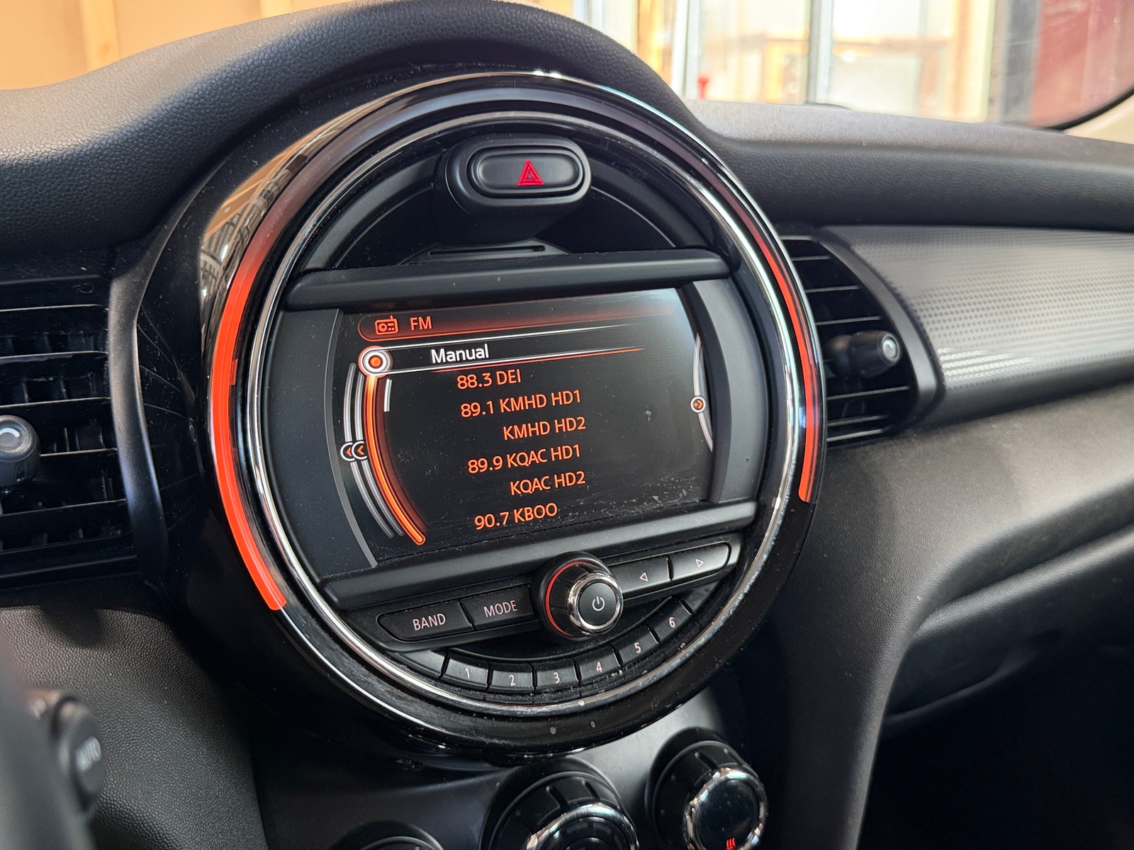 Thumbnail: 2017 MINI Cooper Hardtop - 3