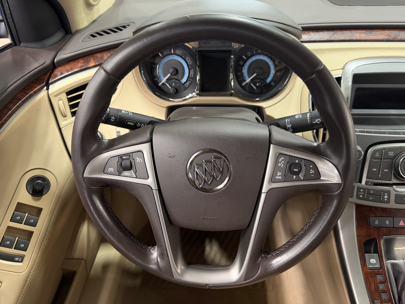 Thumbnail: 2010 Buick LaCrosse - 4