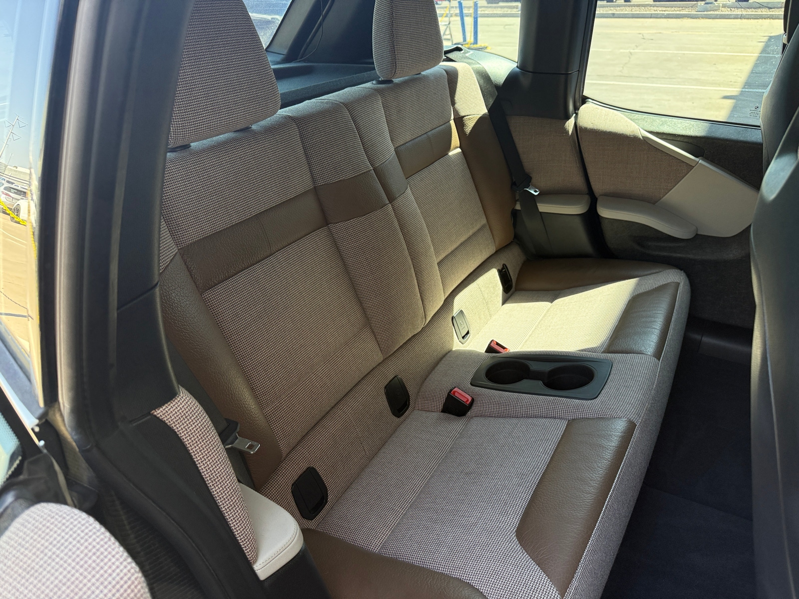 Thumbnail: 2021 BMW i3 - 6