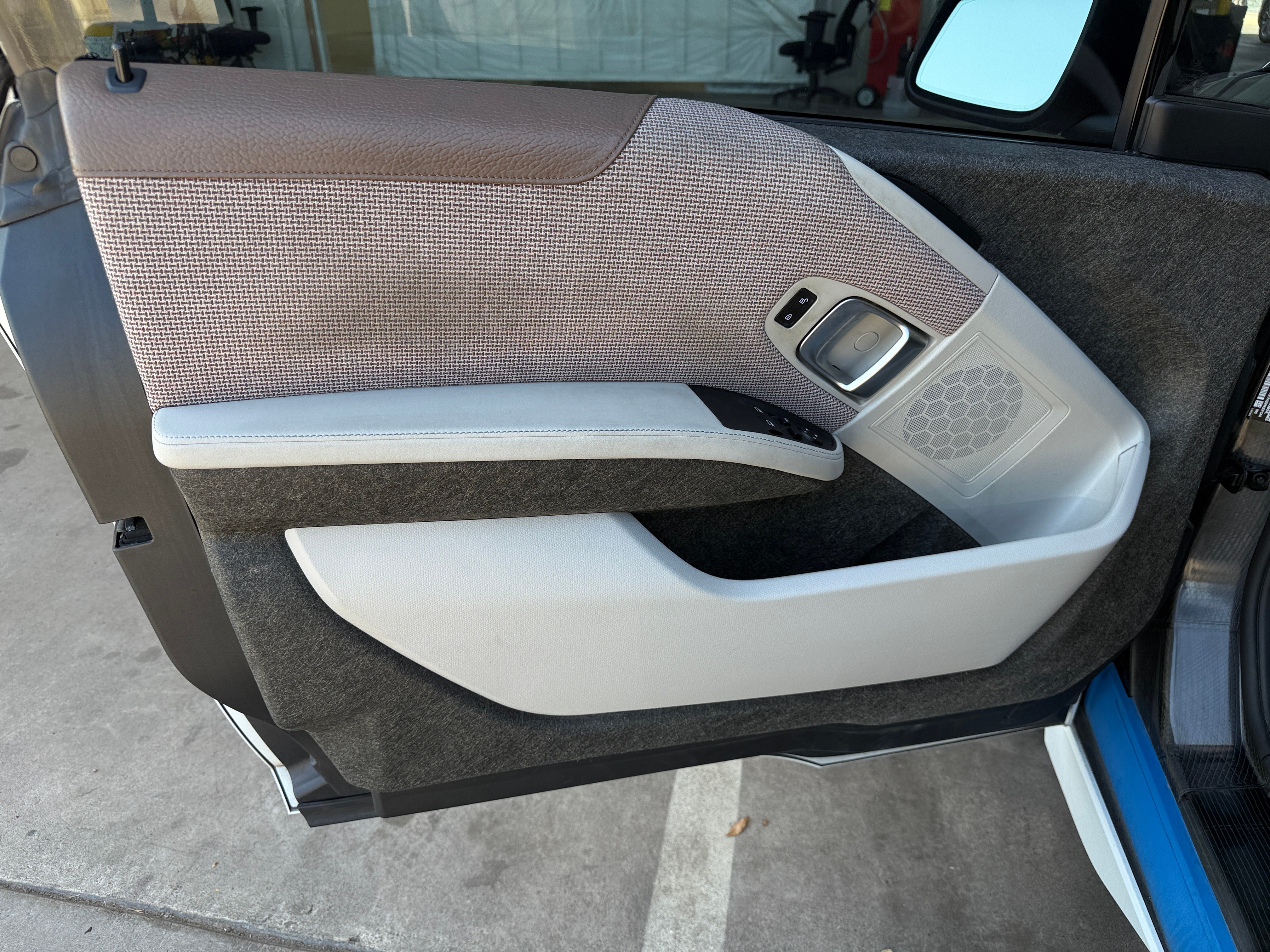 Used 2021 BMW I3 Base with VIN WBY8P2C0XM7J87555 for sale in Pewaukee, WI