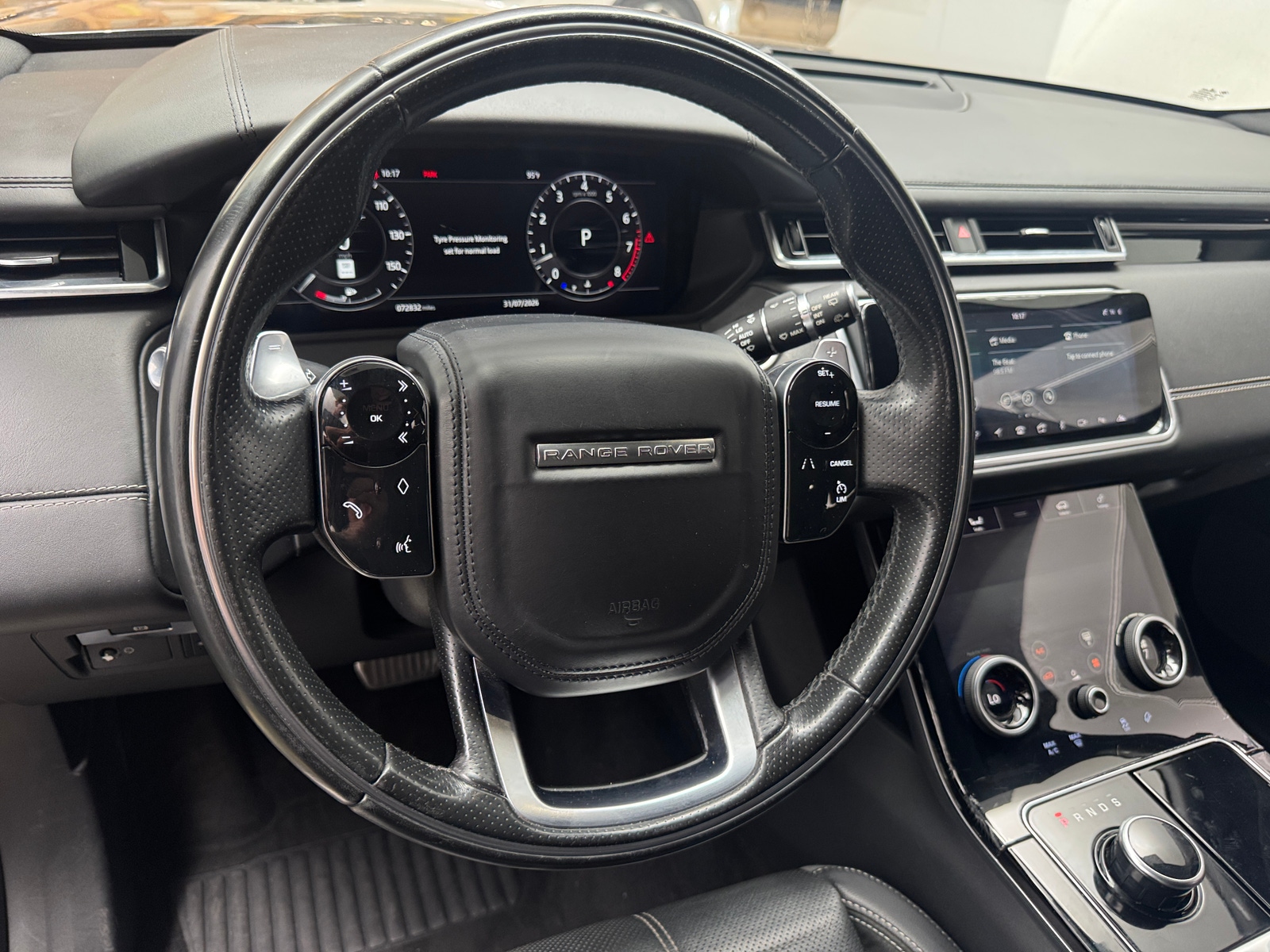Thumbnail: 2018 Land Rover Range Rover Velar - 4