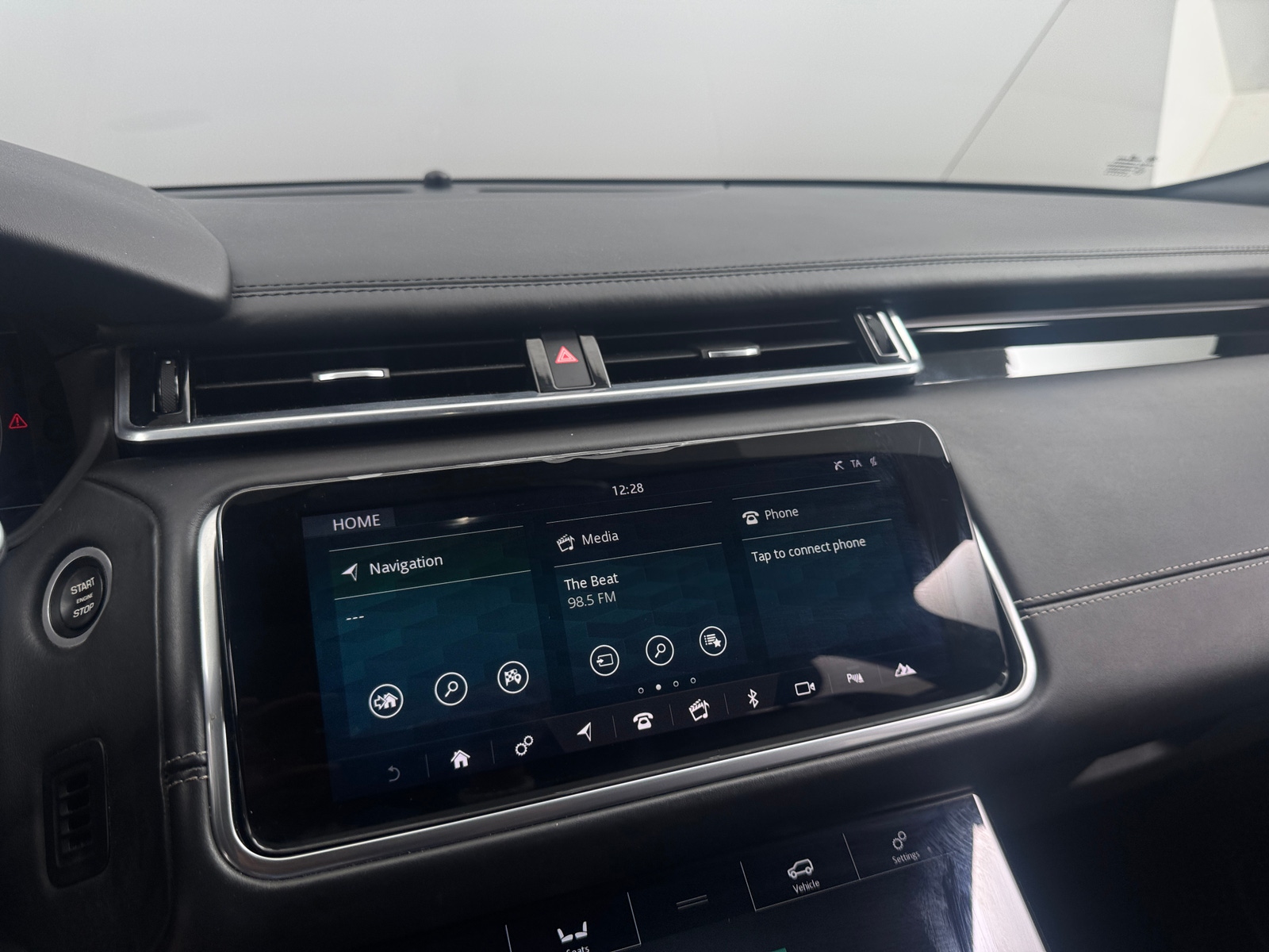 Thumbnail: 2018 Land Rover Range Rover Velar - 3