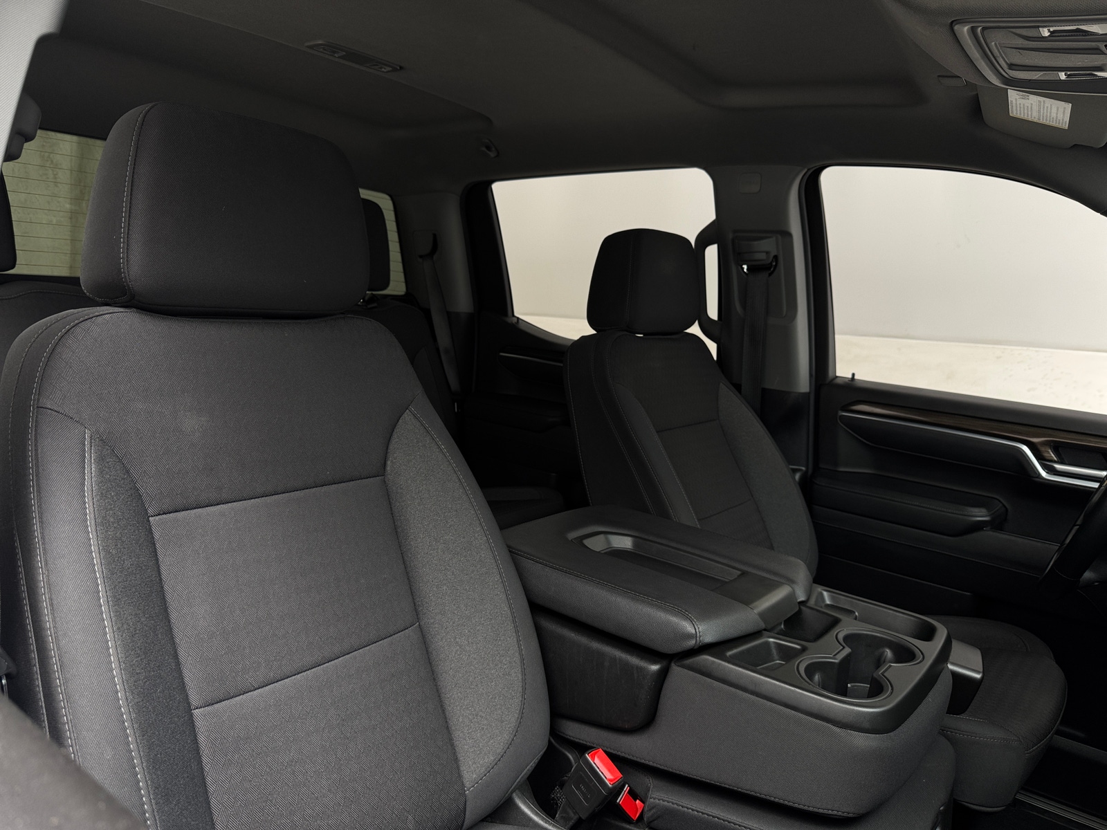 Thumbnail: 2025 Chevrolet Silverado 1500 - 2