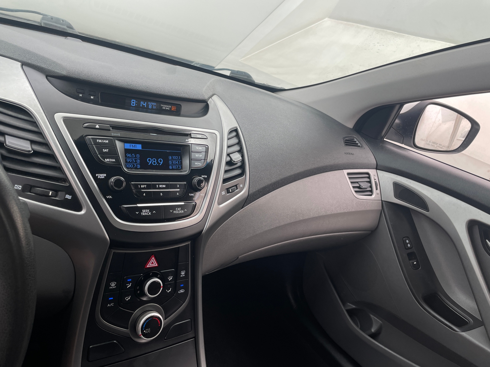 Thumbnail: 2016 Hyundai Elantra - 4