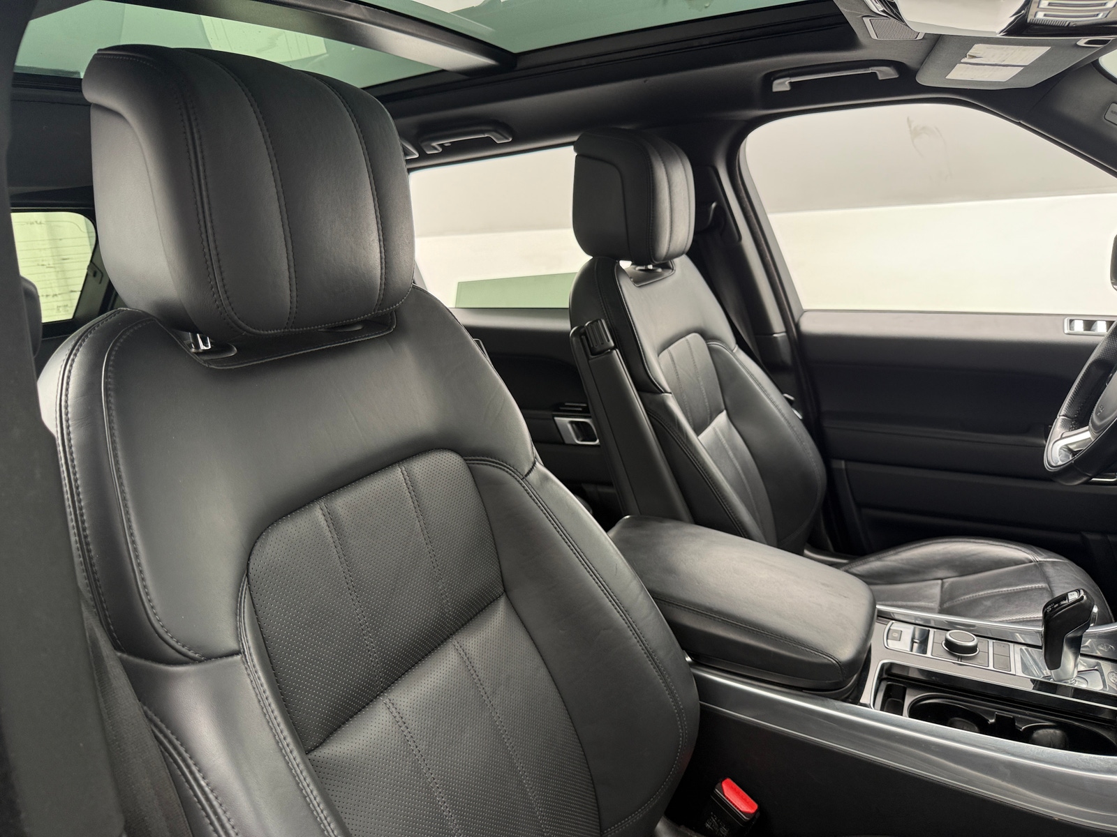 Thumbnail: 2022 Land Rover Range Rover Sport - 2