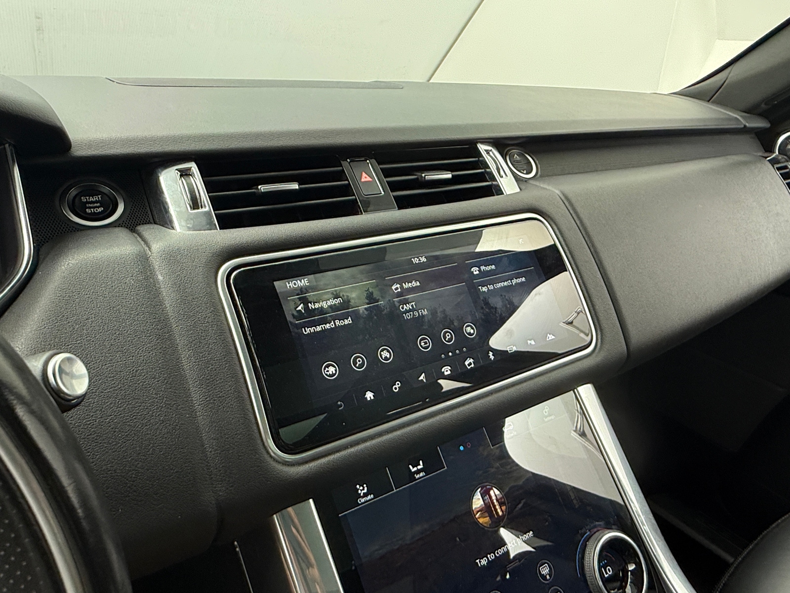 Thumbnail: 2022 Land Rover Range Rover Sport - 4