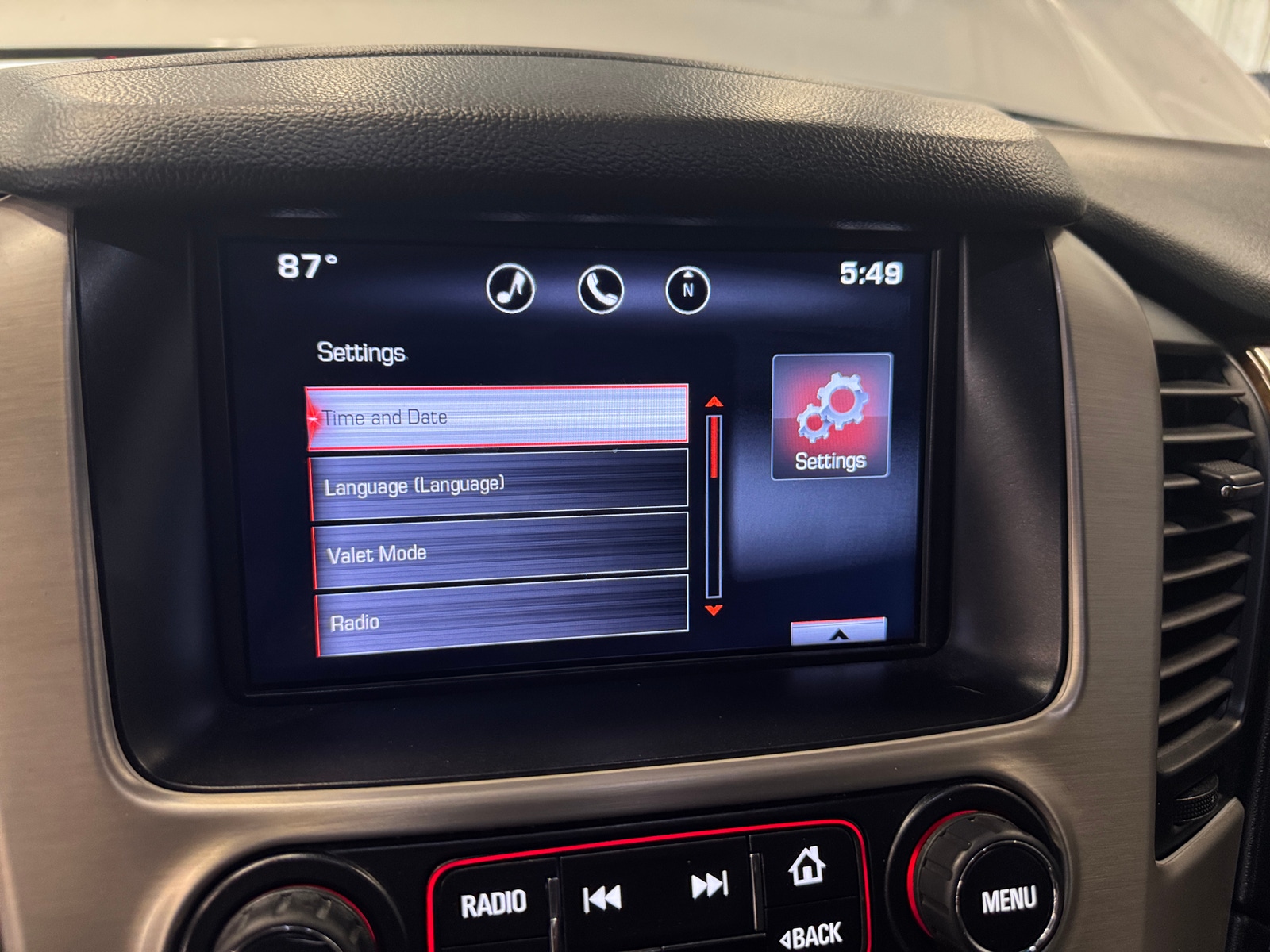 Thumbnail: 2015 GMC Yukon XL - 3