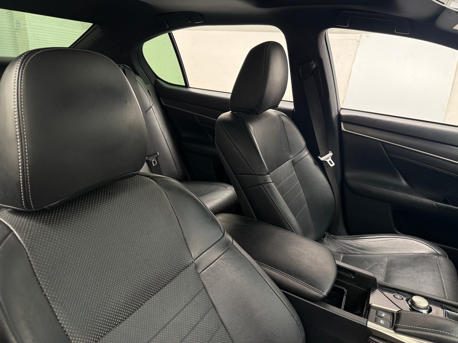 Thumbnail: 2019 Lexus GS - 2