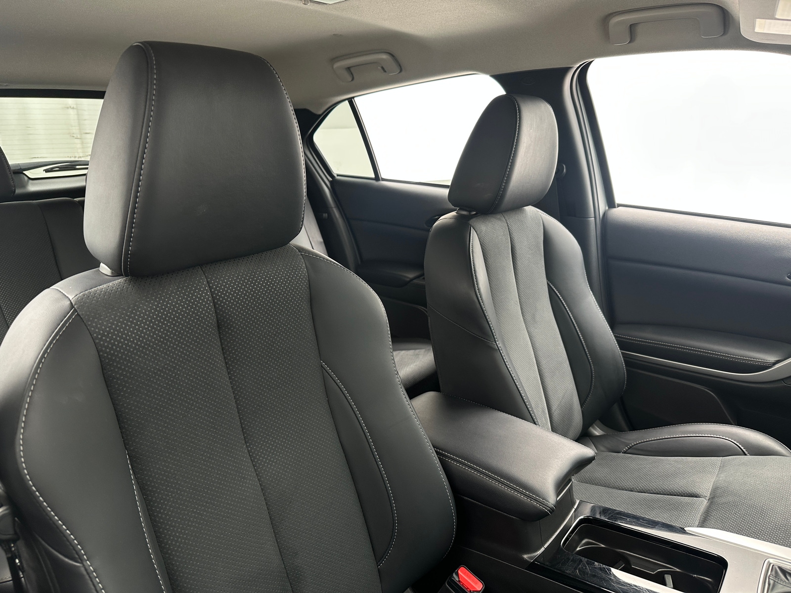 Thumbnail: 2026 Mitsubishi Eclipse Cross - 2