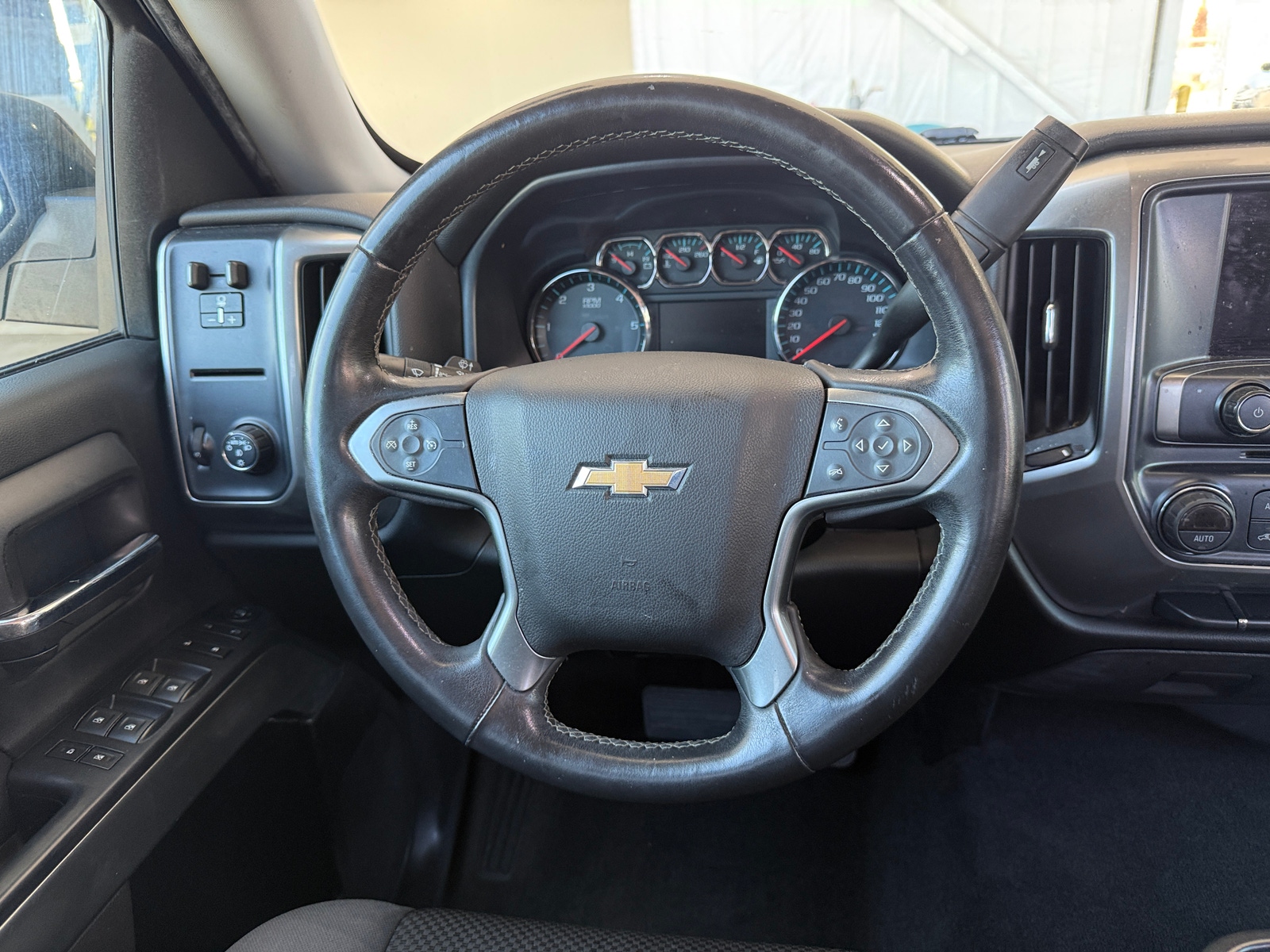 Thumbnail: 2018 Chevrolet Silverado 1500 - 5