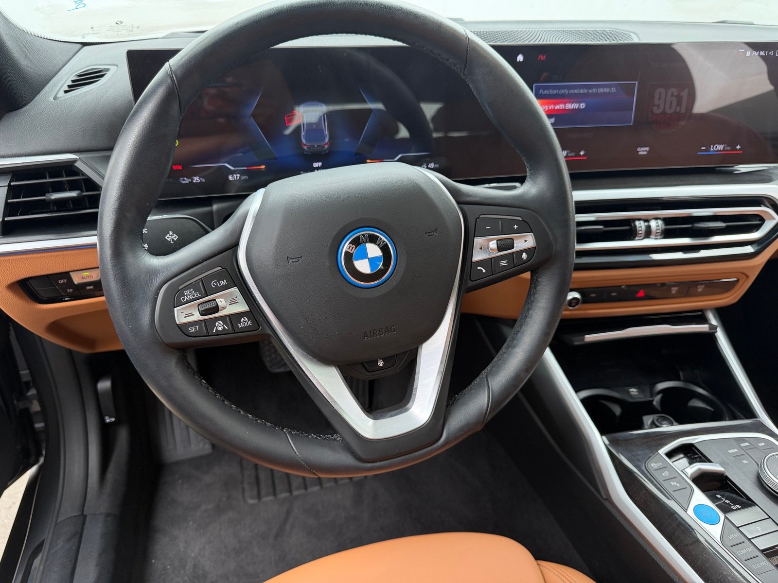 Thumbnail: 2023 BMW i4 - 4