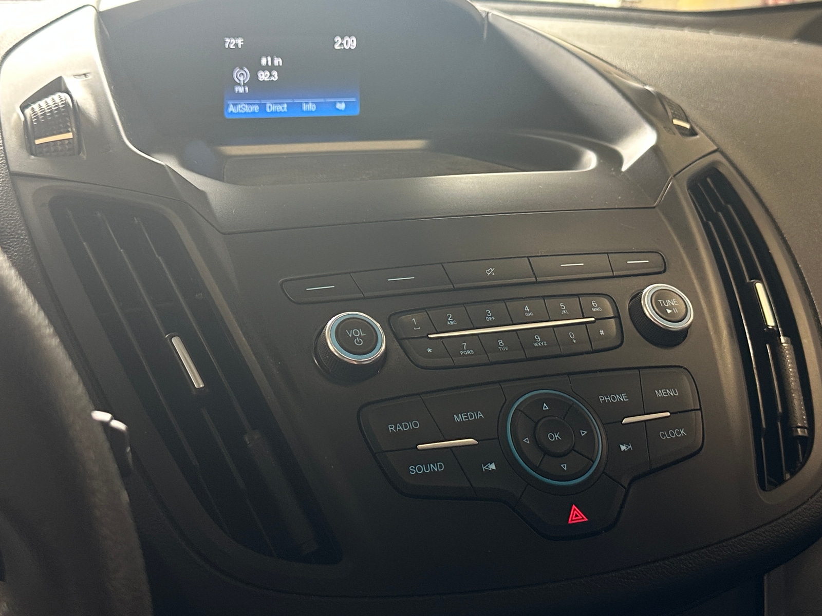 Thumbnail: 2019 Ford Escape - 4