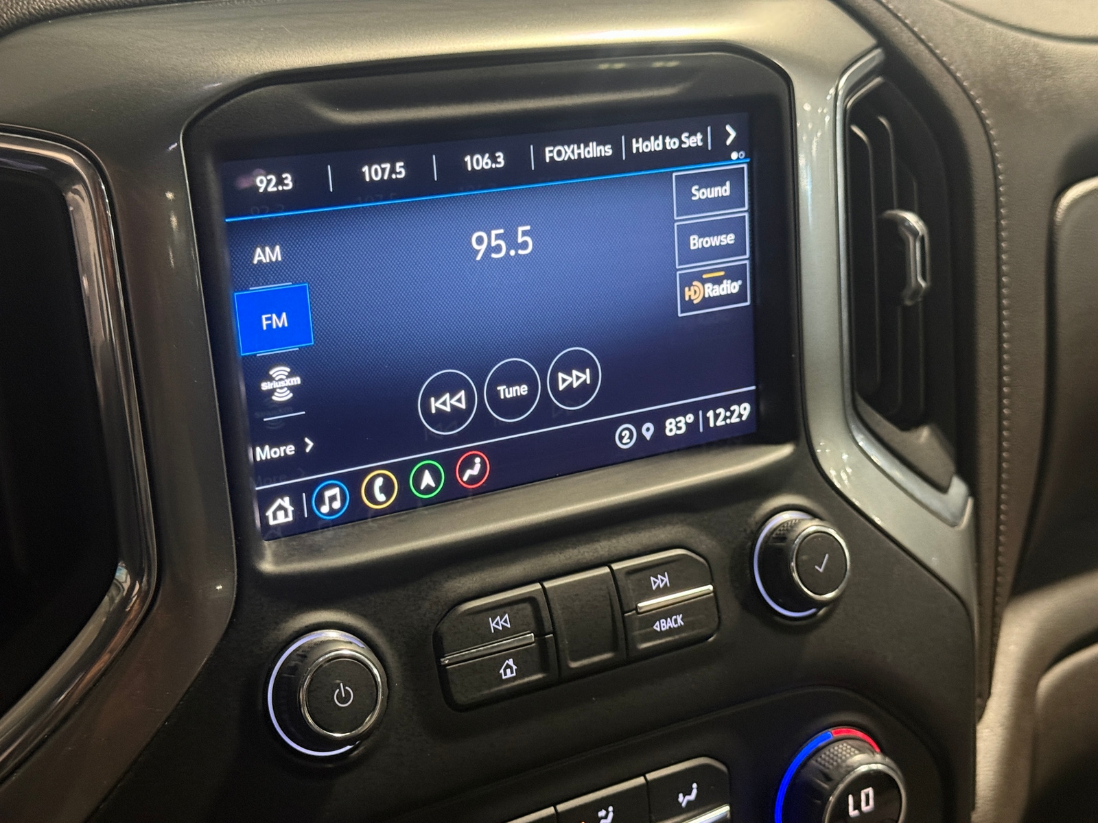 Thumbnail: 2021 Chevrolet Silverado 1500 - 3
