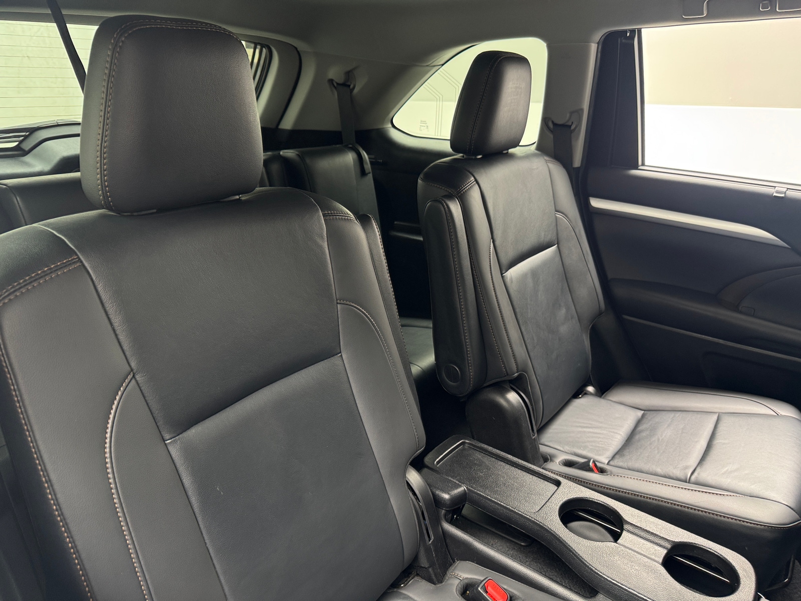 Thumbnail: 2019 Toyota Highlander - 5