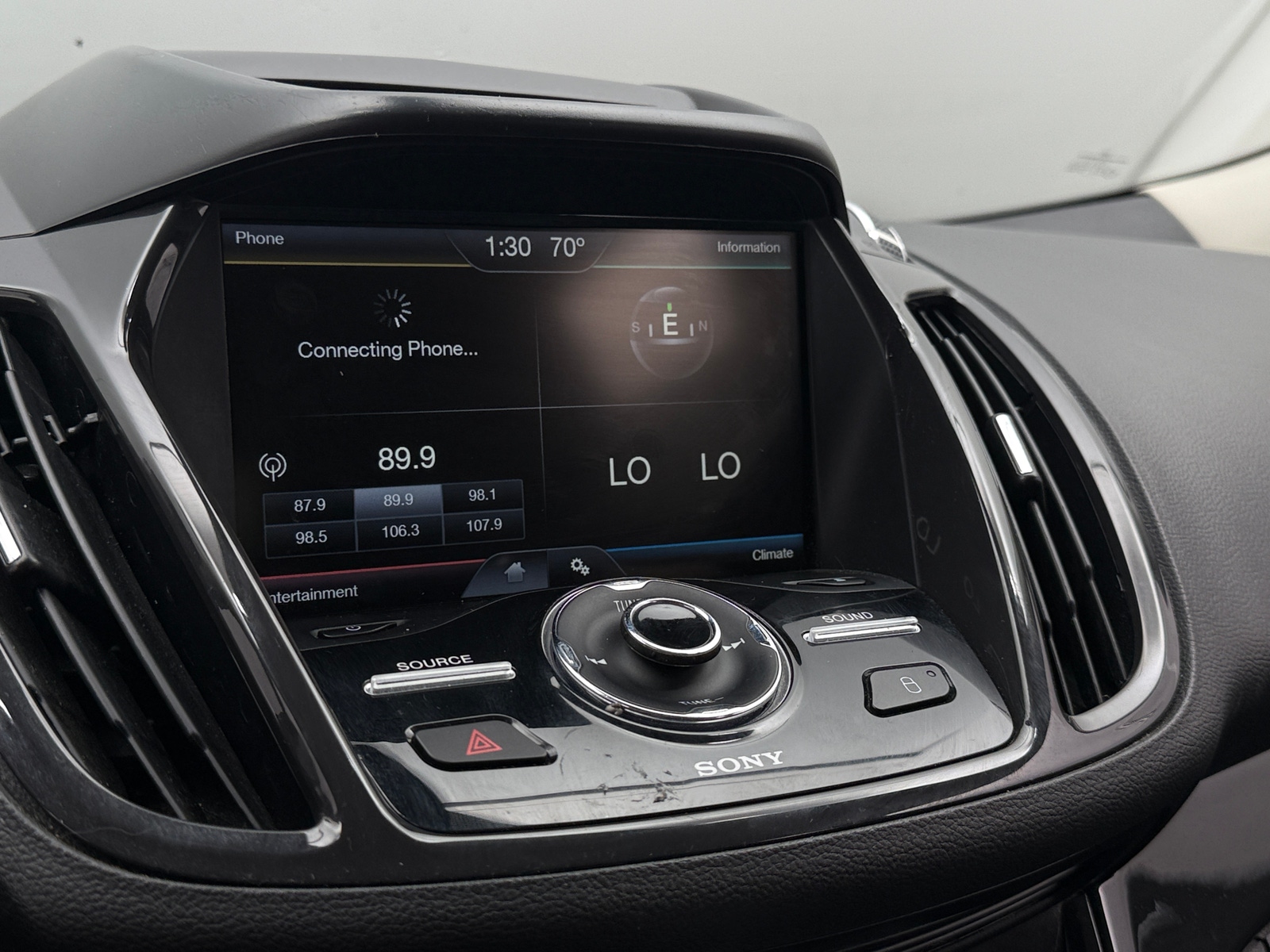 Thumbnail: 2015 Ford Escape - 3