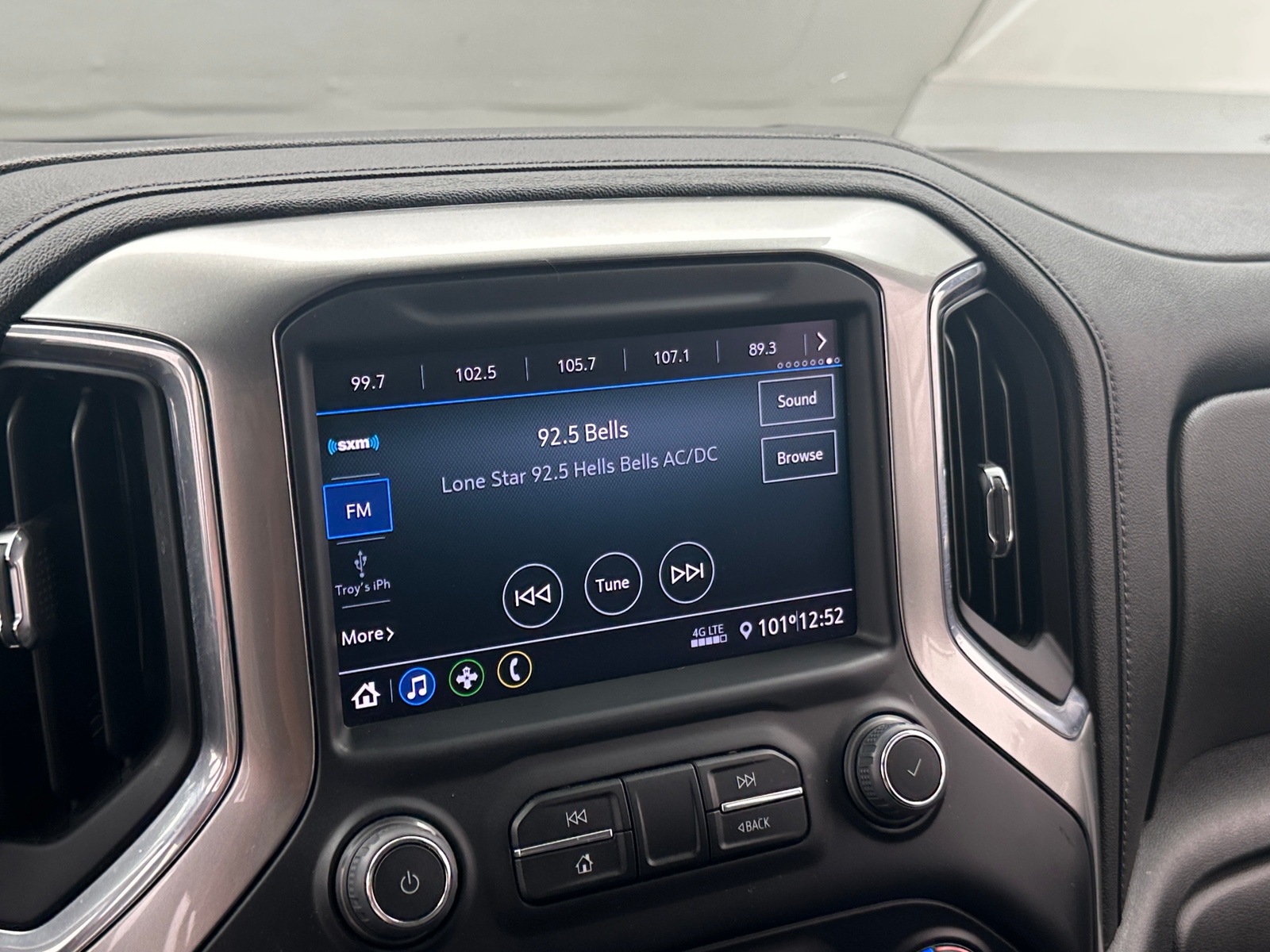 Thumbnail: 2021 Chevrolet Silverado 1500 - 4