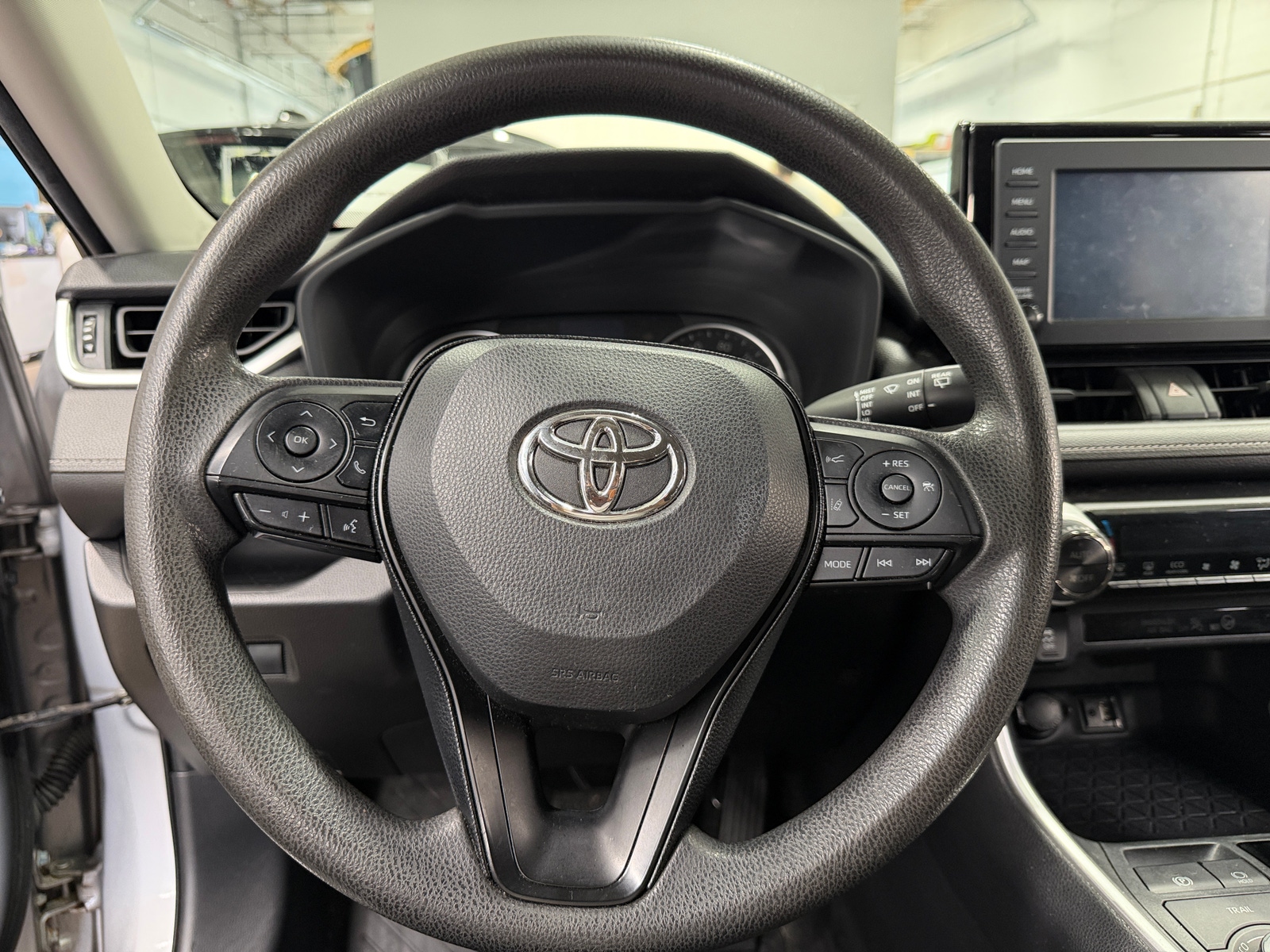 Thumbnail: 2019 Toyota RAV4 - 5