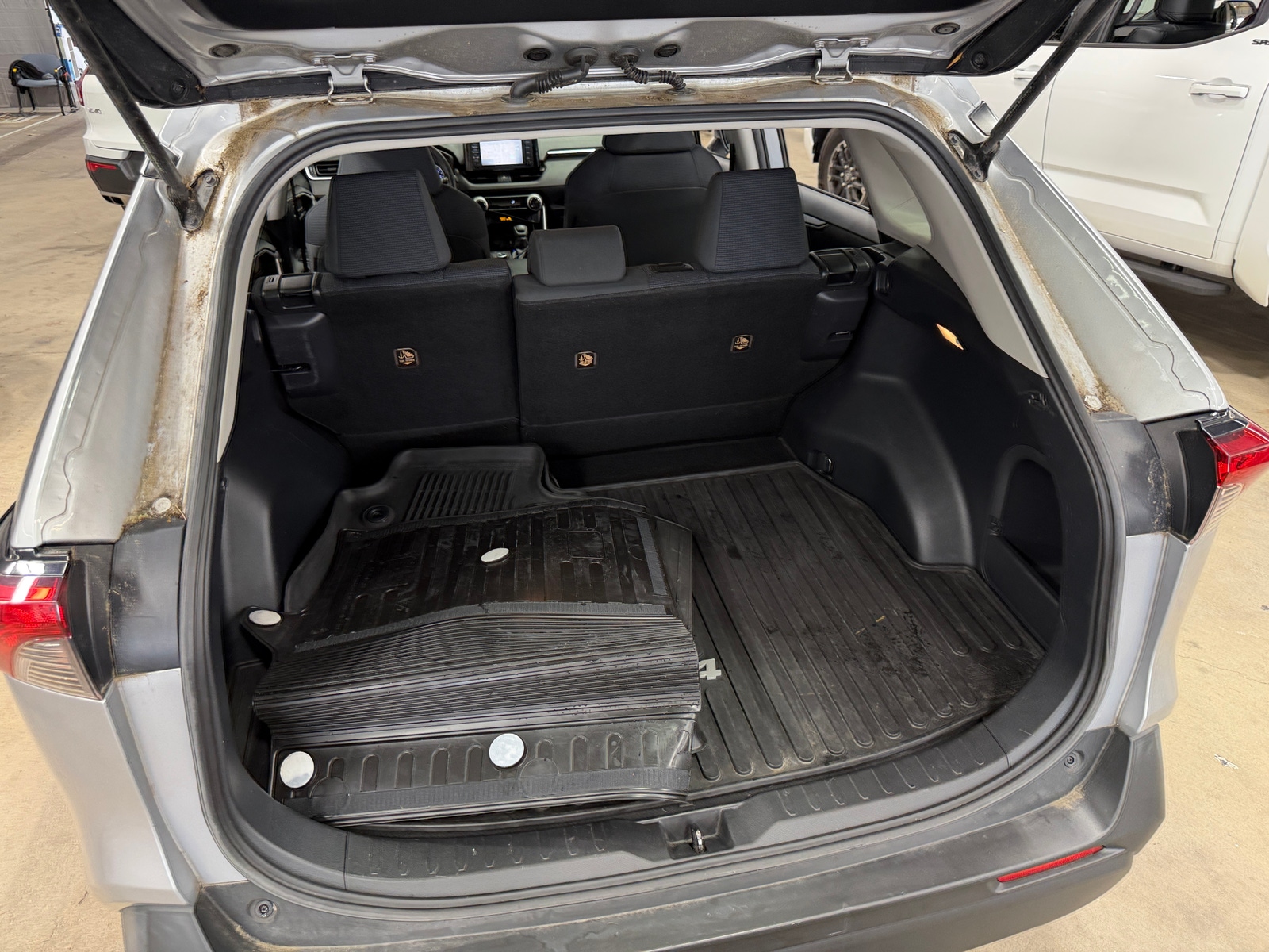 Thumbnail: 2019 Toyota RAV4 - 7