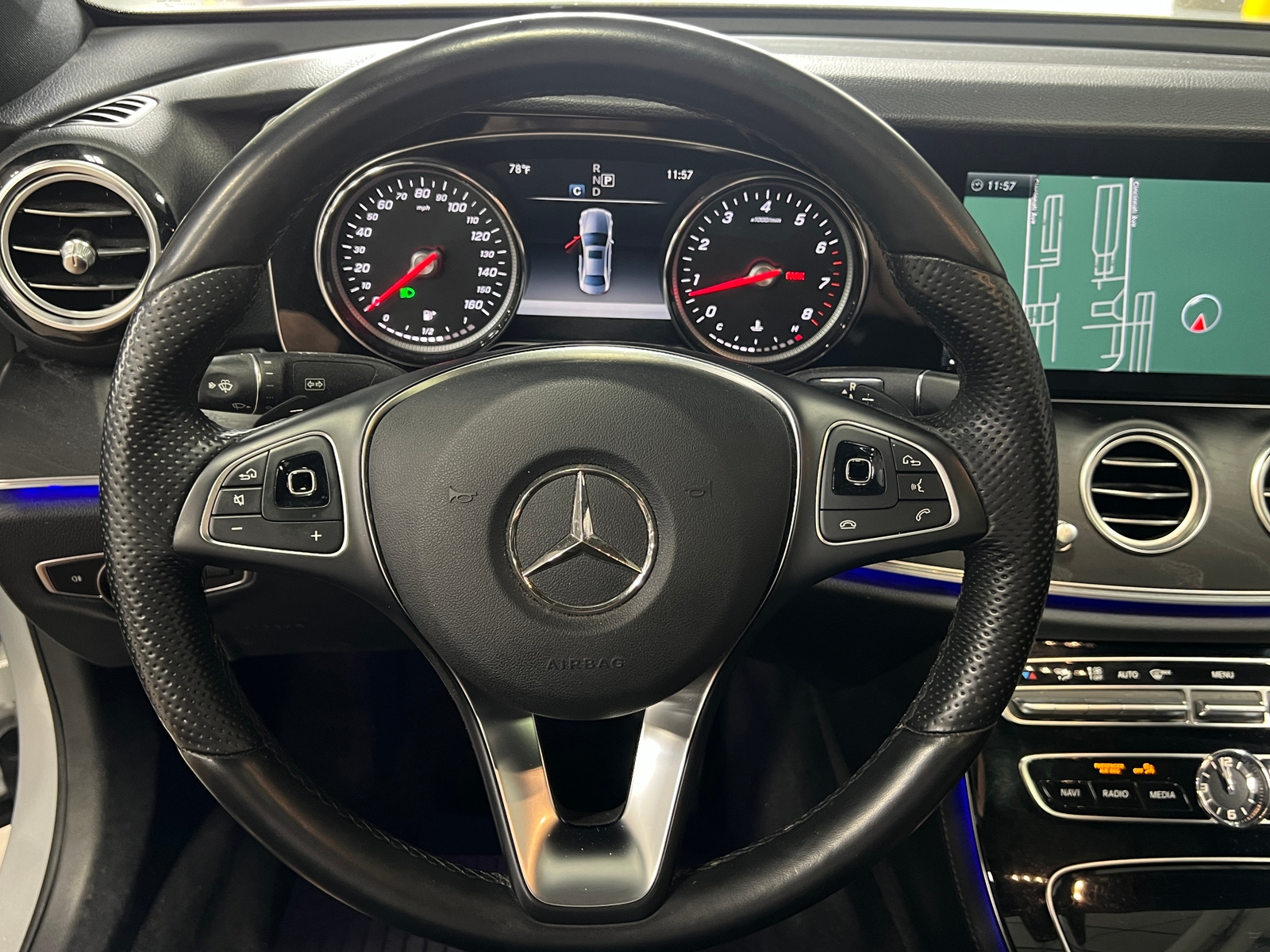 Thumbnail: 2017 Mercedes-Benz E-Class - 4