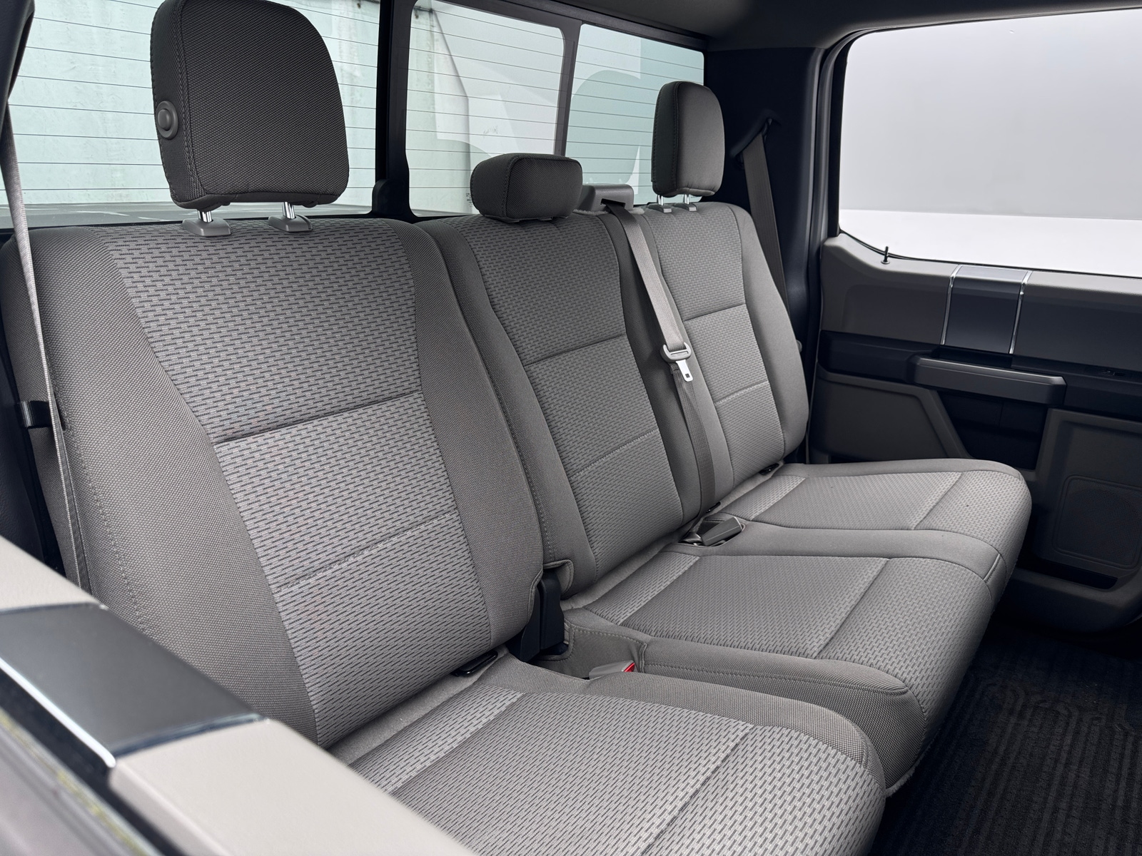 Thumbnail: 2019 Ford Econoline - 6