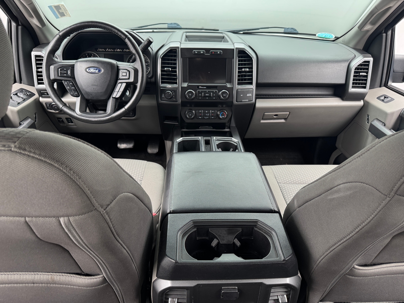 Thumbnail: 2019 Ford Econoline - 3