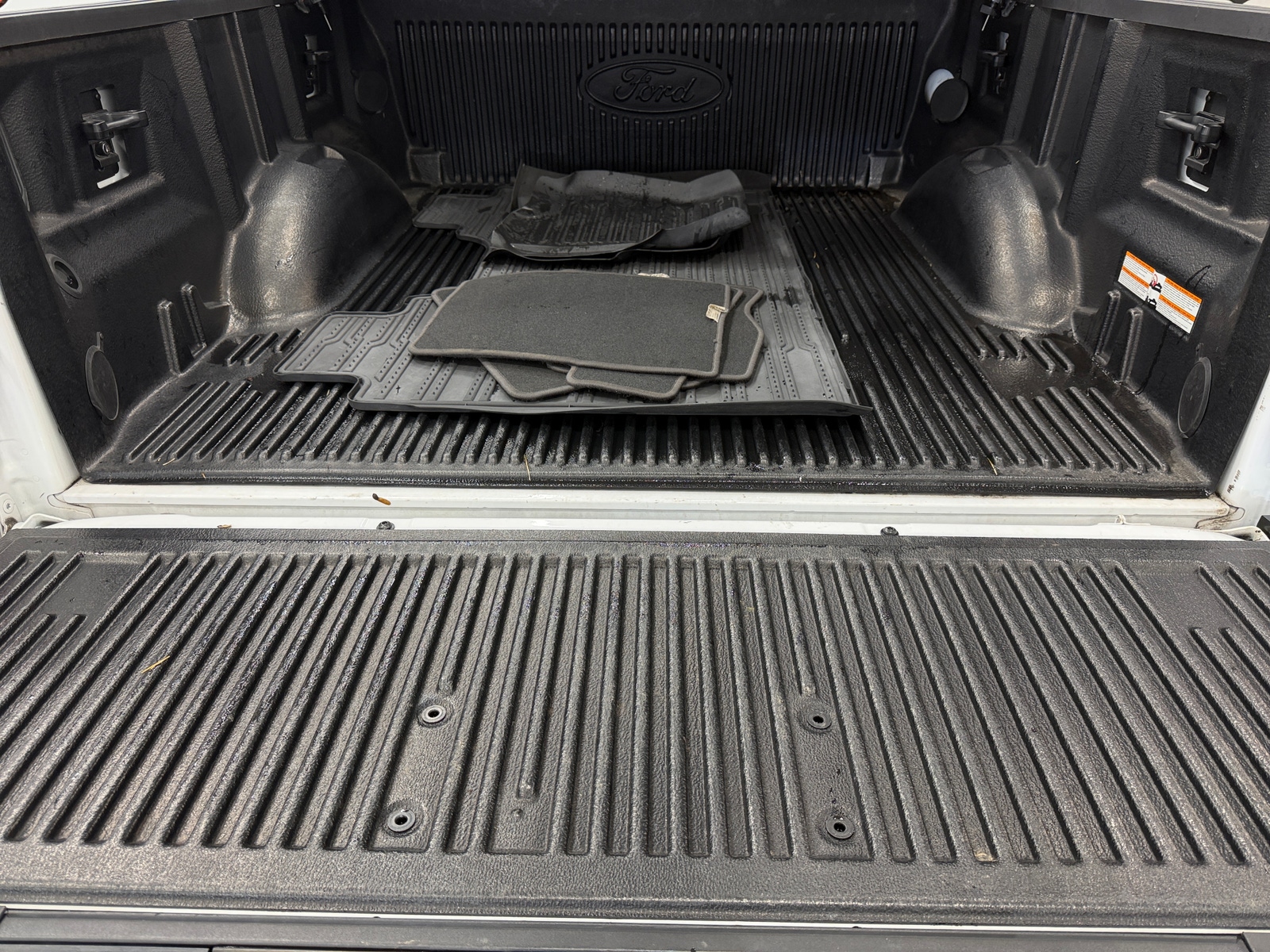 Thumbnail: 2019 Ford Econoline - 7
