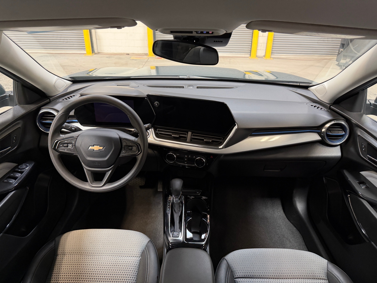 Thumbnail: 2025 Chevrolet Trax - 2