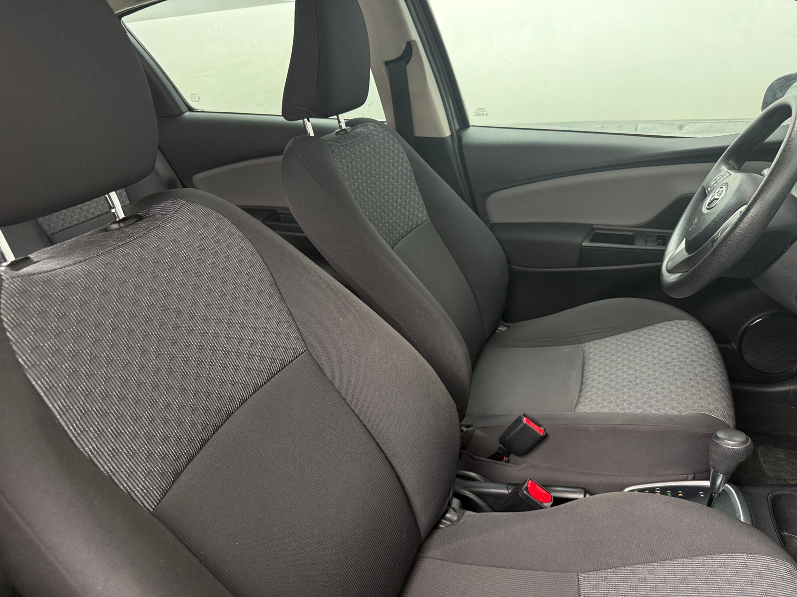 Thumbnail: 2017 Toyota Yaris - 2