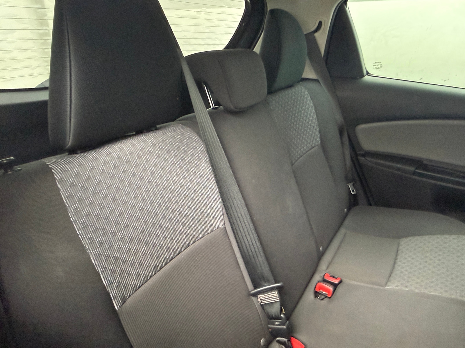 Thumbnail: 2017 Toyota Yaris - 6