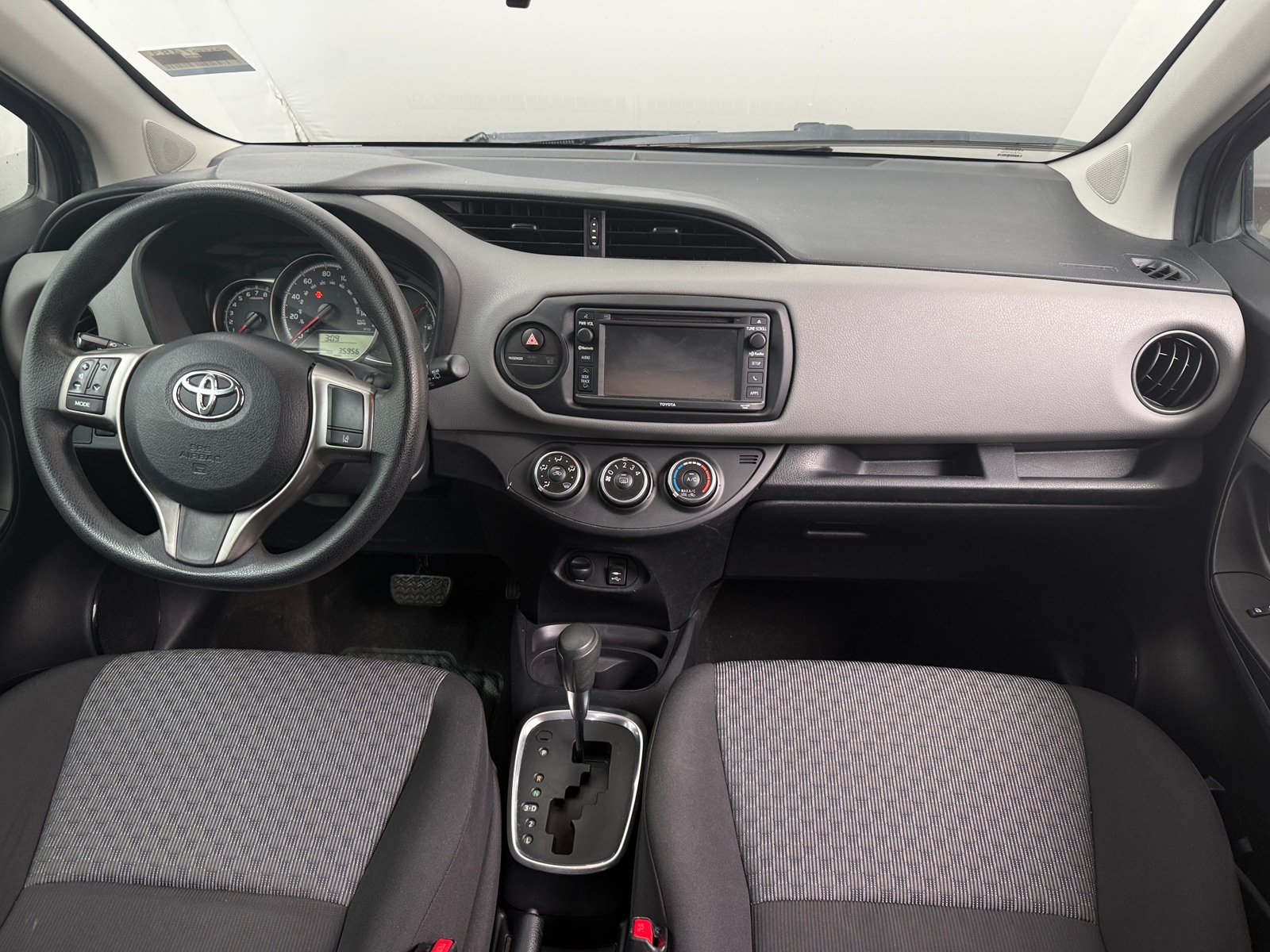 Thumbnail: 2017 Toyota Yaris - 3