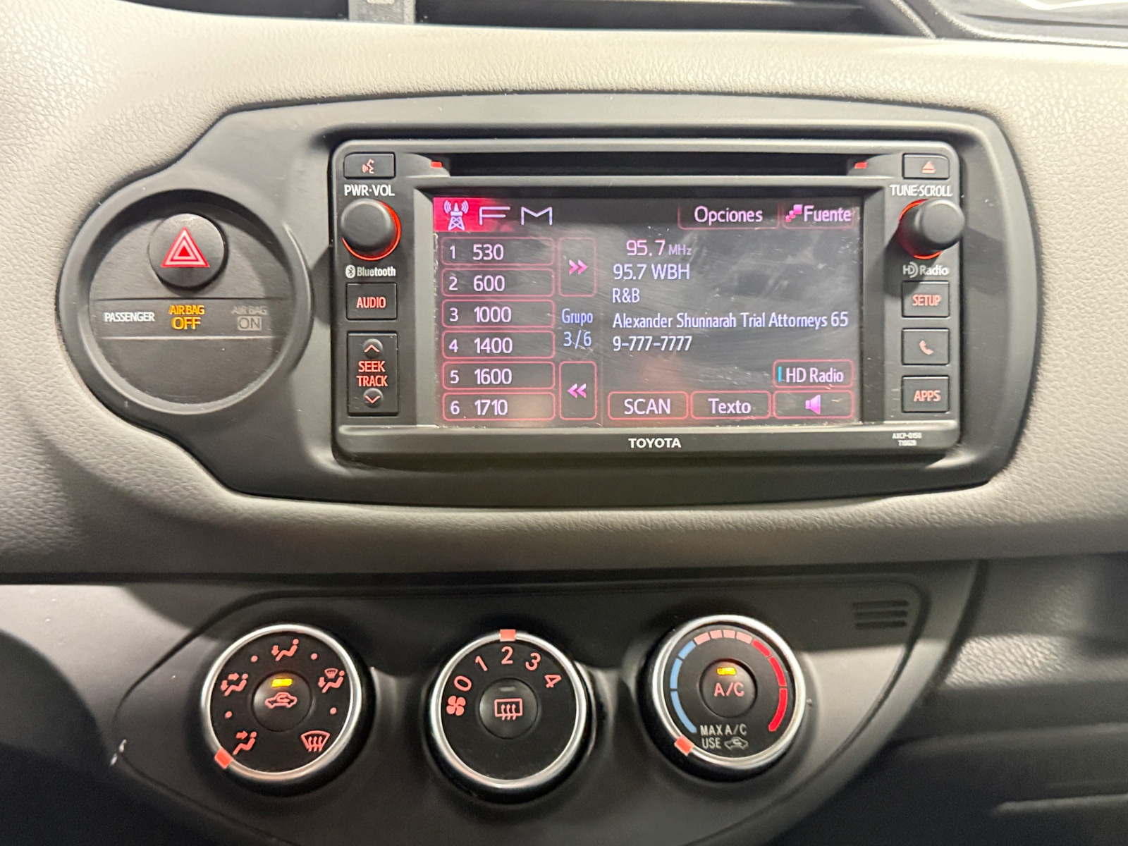 Thumbnail: 2017 Toyota Yaris - 4