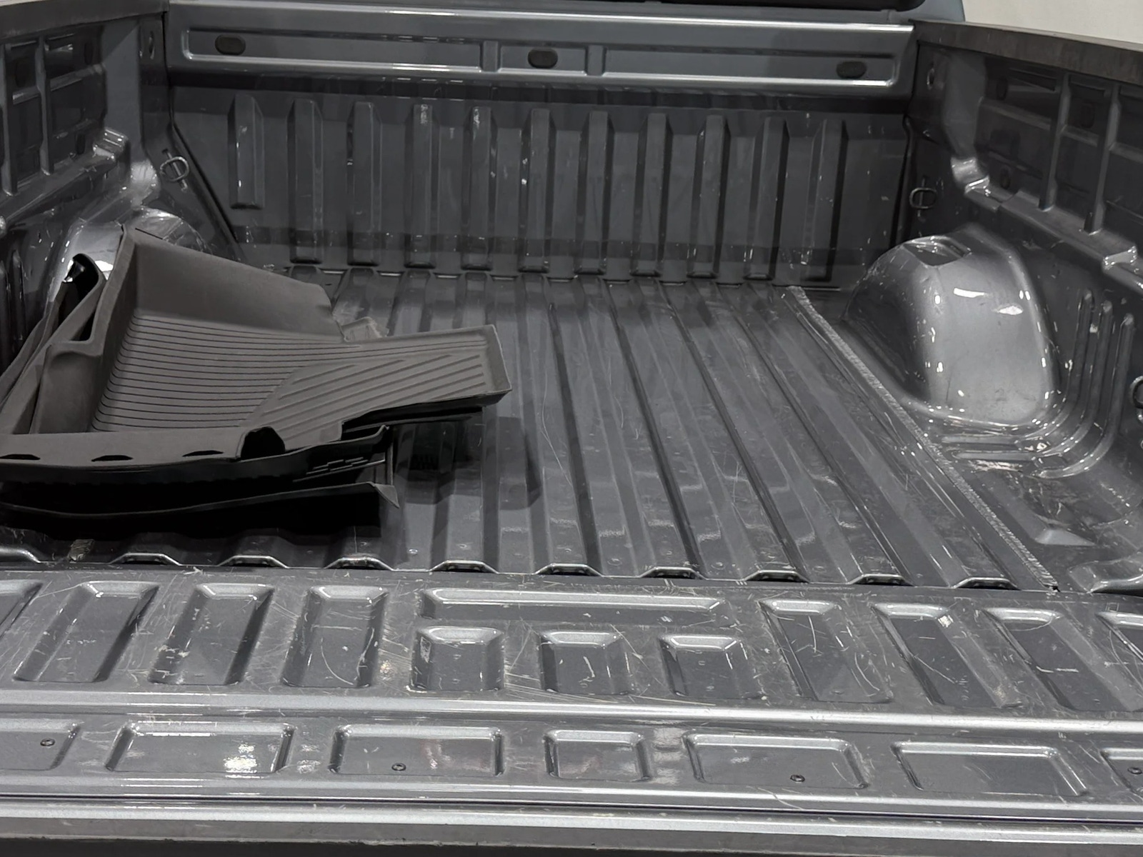 Thumbnail: 2022 Chevrolet Colorado - 6