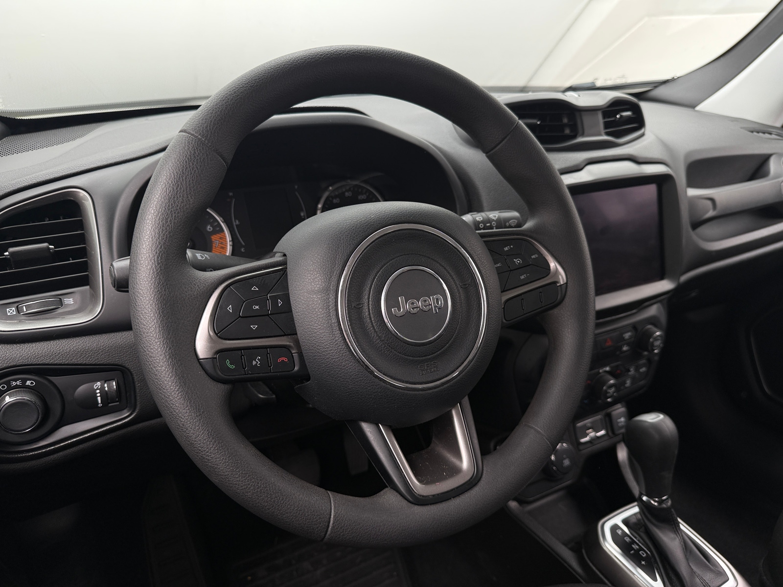 Thumbnail: 2022 Jeep Renegade - 5
