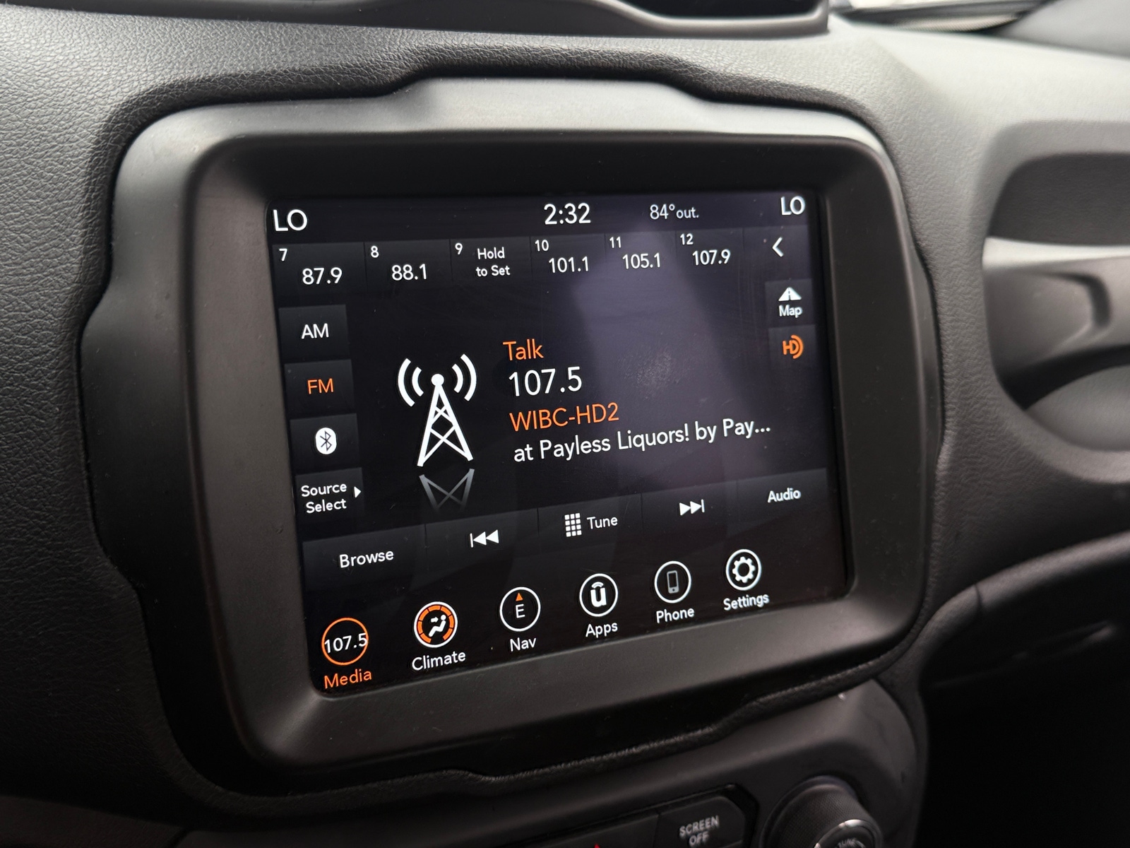 Thumbnail: 2022 Jeep Renegade - 4