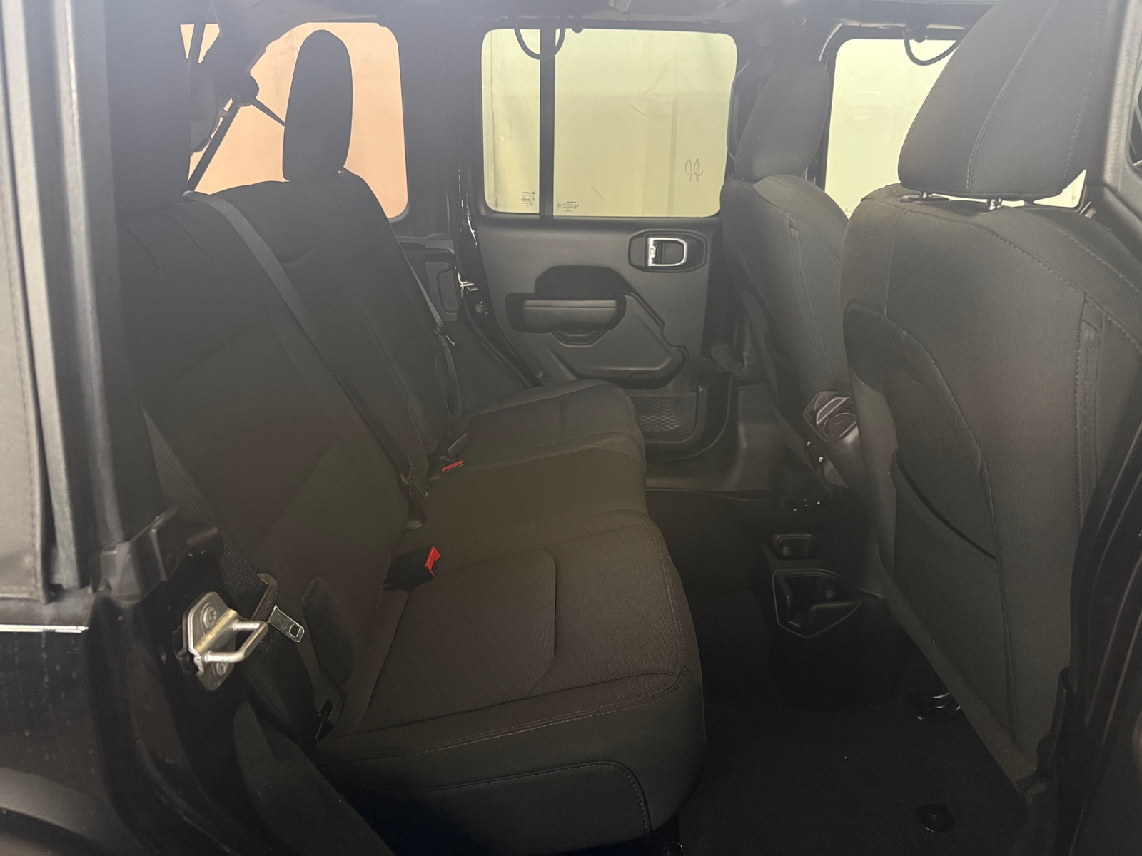 Thumbnail: 2022 Jeep Wrangler - 6